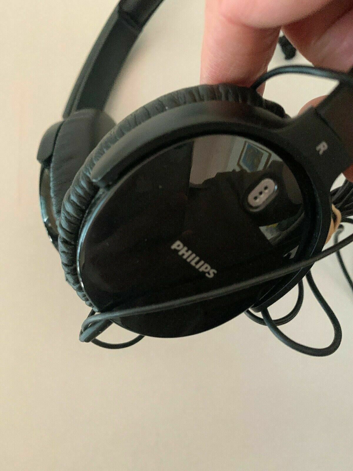 Philips SHN5600 Noise Cancelling Headphone With Manual And Carrying Bag