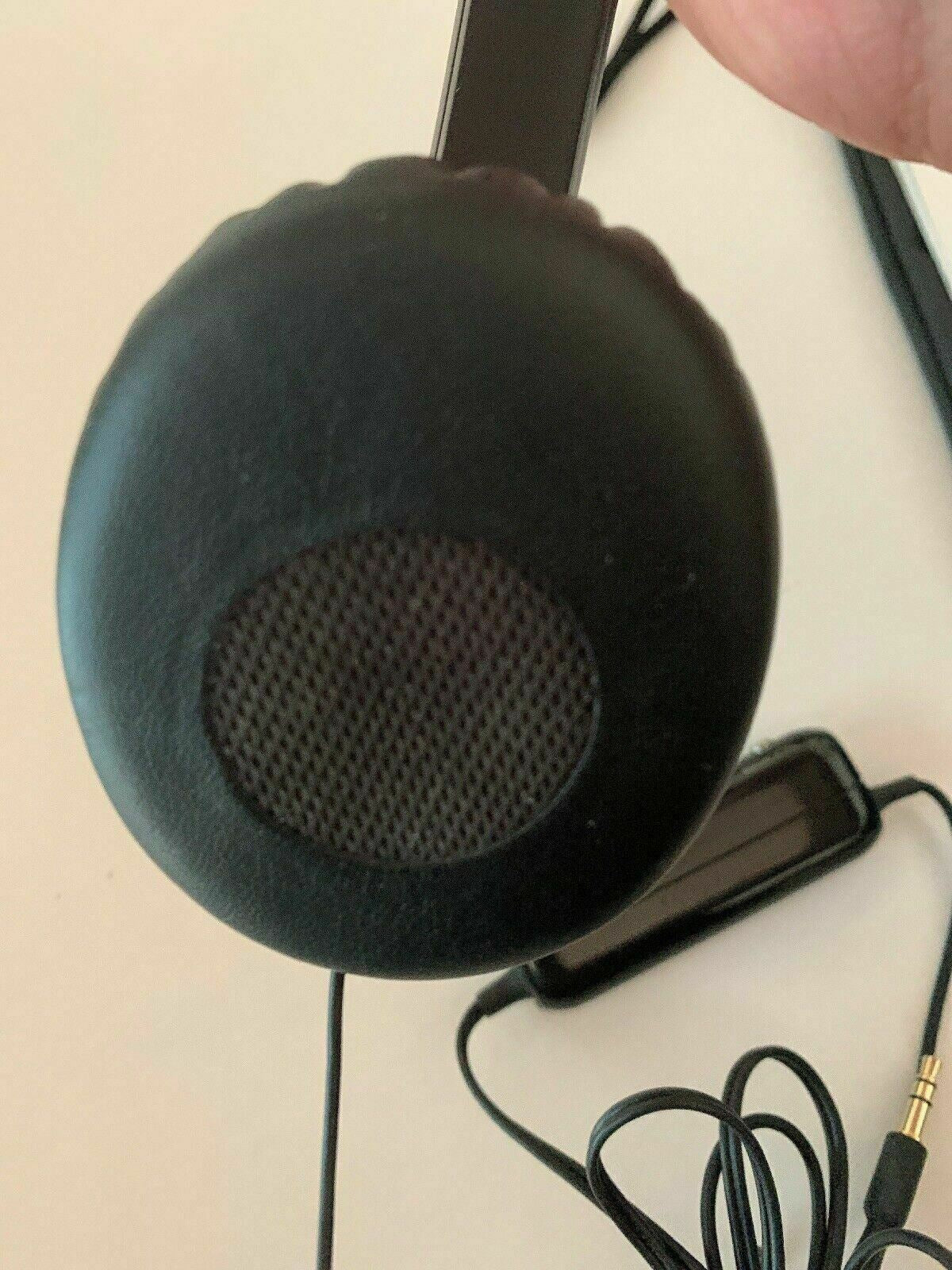 Philips SHN5600 Noise Cancelling Headphone With Manual And Carrying Bag