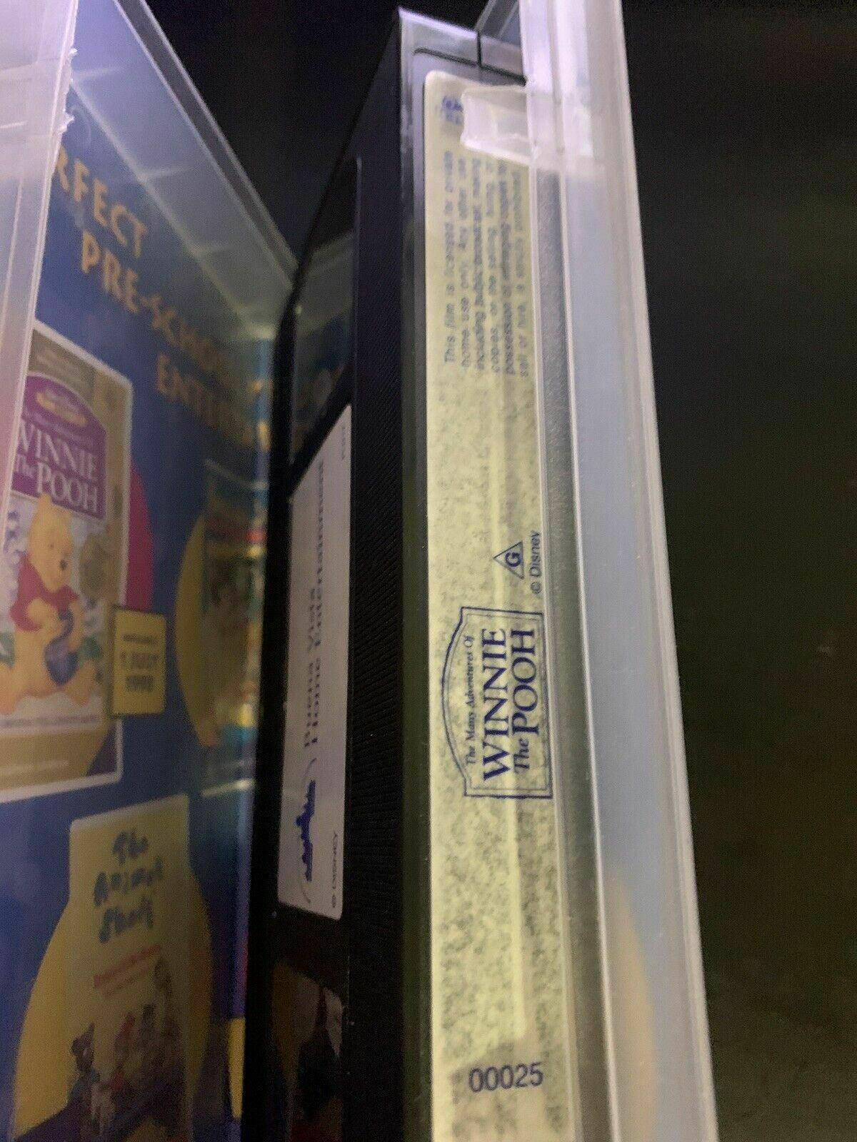 The Many Adventures of Winnie the Pooh - Walt Disney Classic (VHS, 1977) PAL