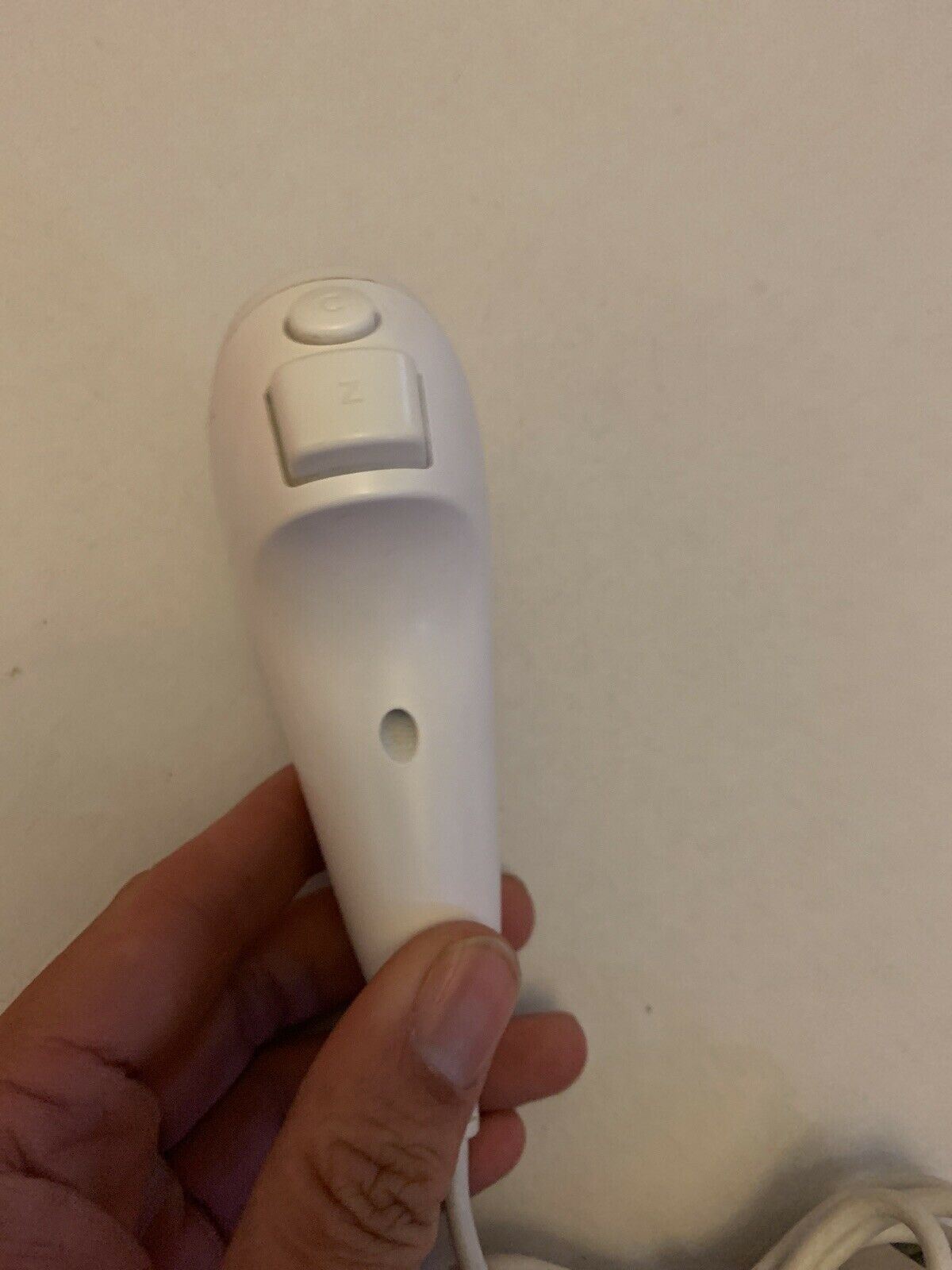 Genuine Nintendo White Wii Nunchuck Remote (RVL 004) Num Chuck - Original Workin