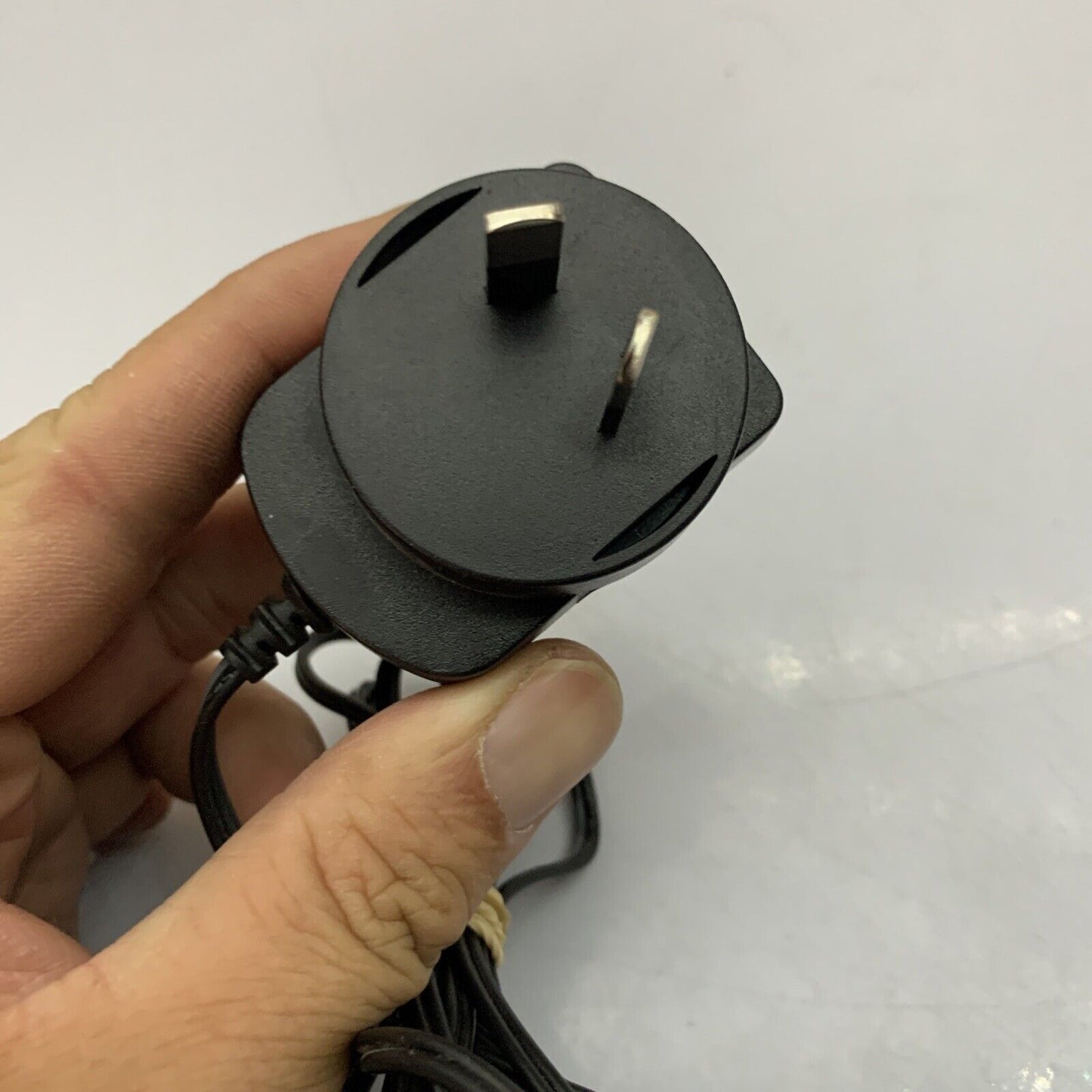 Genuine Uniden Cordless Telephone Charger 9V AAD-600S(M)