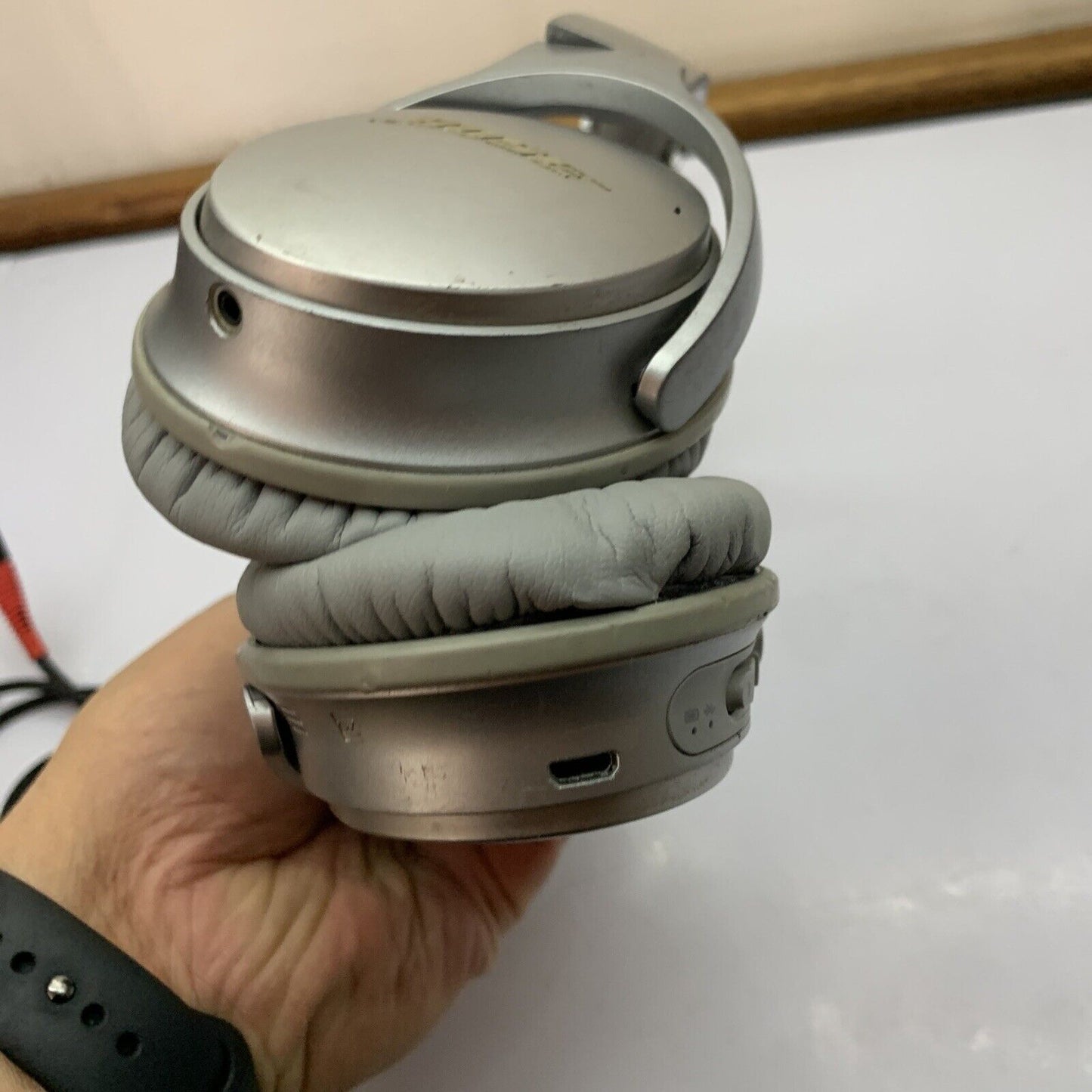Bose Quietcomfort 35 Wireless QC35 Noise Cancellation Headphones Bluetooth