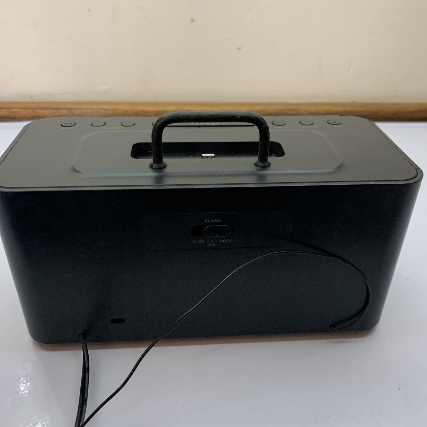 Philips AJ6200DB/98 Alarm Radio Clock Lightning Audio Dock