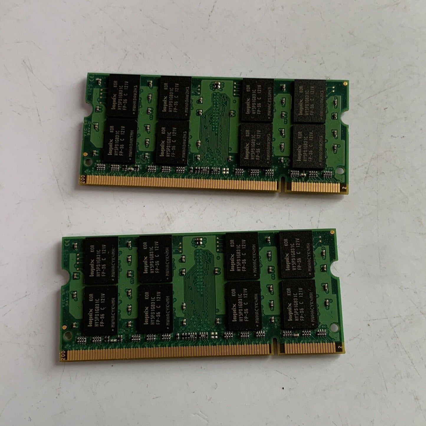 4GB RAM 2x Kingston PC2-6400 DDR2-800MHz 2GB SoDimm 9905295-051.A00LF