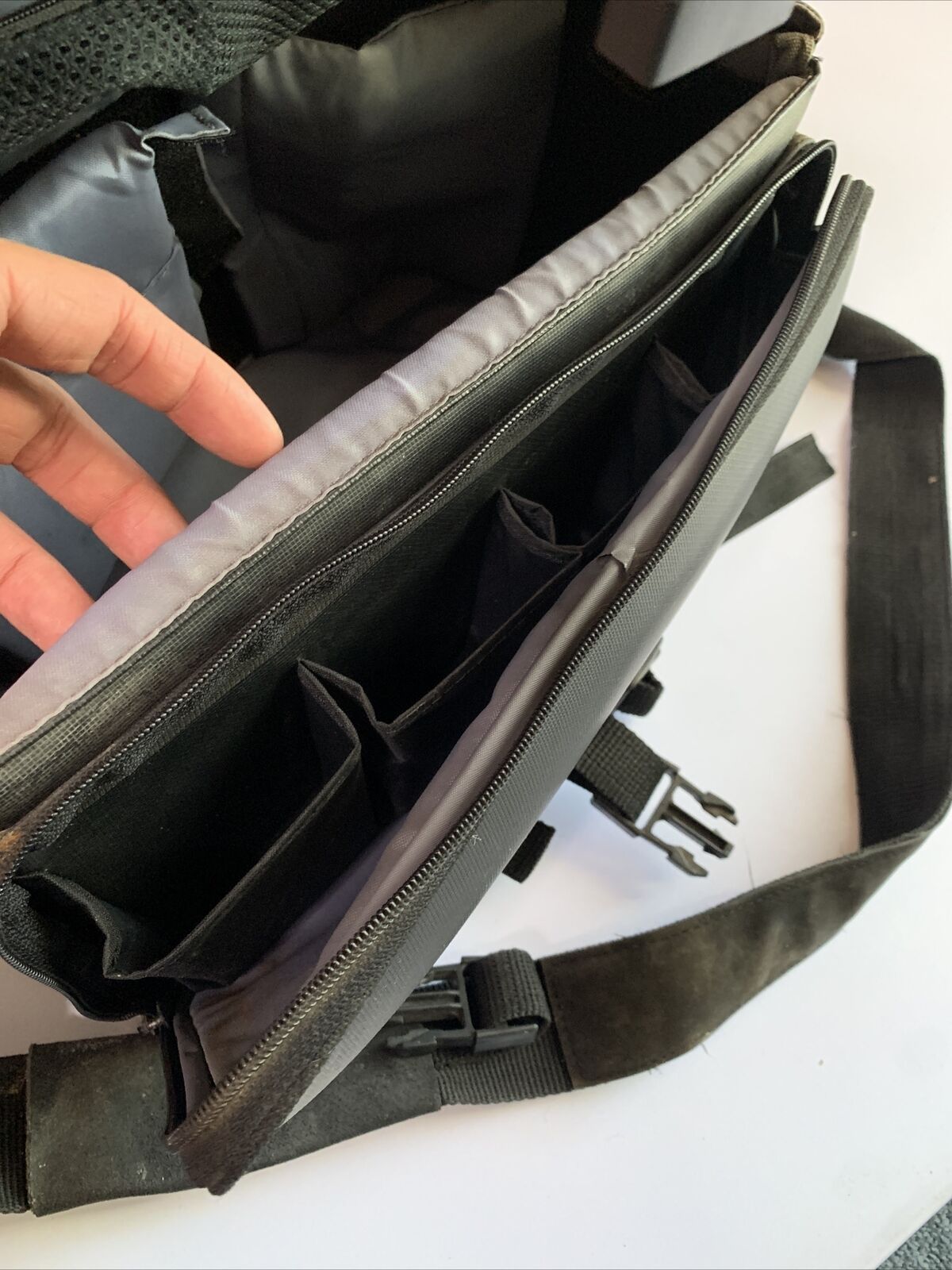 Inca Camera Shoulder Bag 33cm x 17cm x 21cm