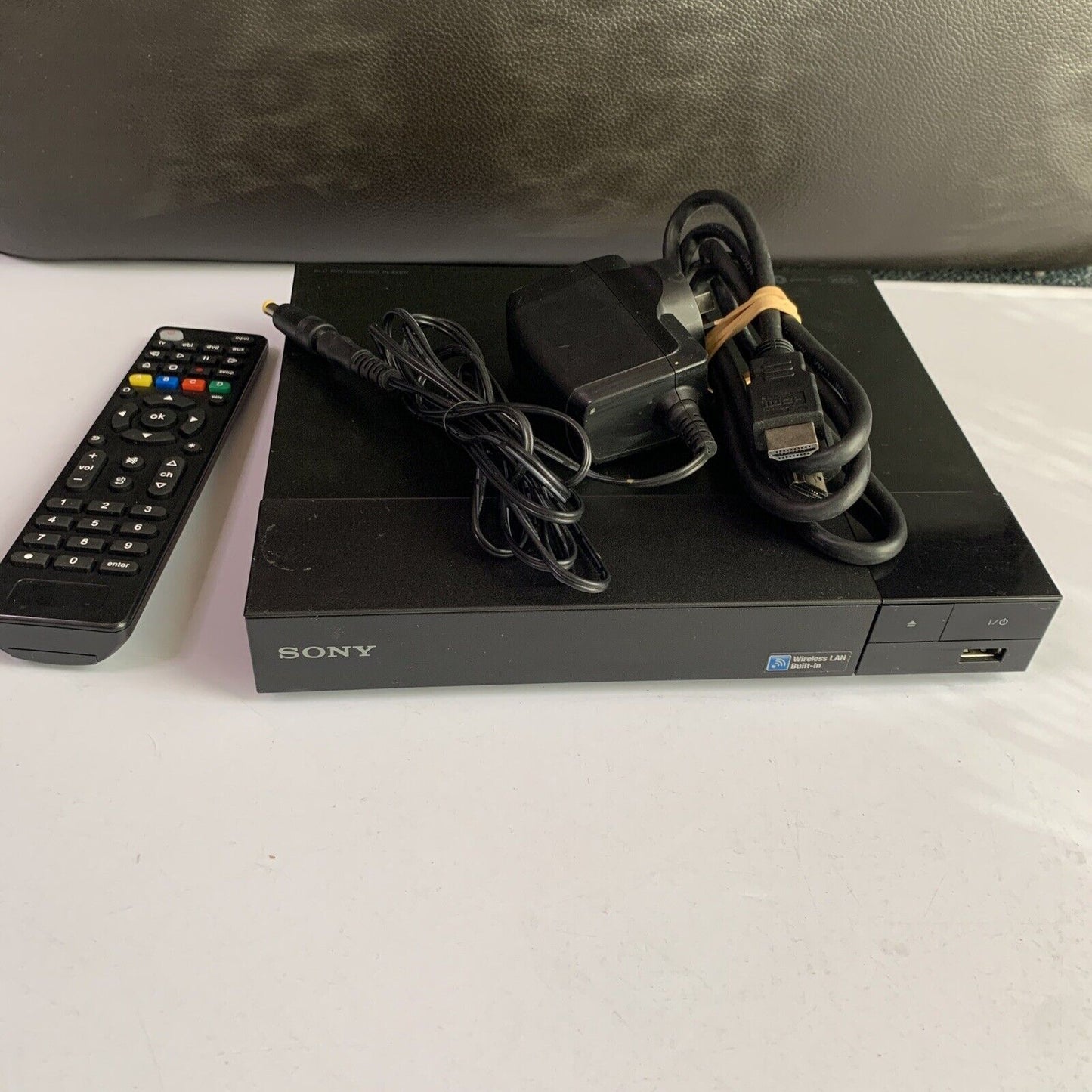 Sony BDP-S3500 Blu-ray and DVD Player with Remote Control Region 4 & B