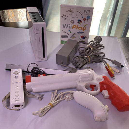 Nintendo Wii Console Bundle with Accessories Wiimote Nunchuck Gun and Game