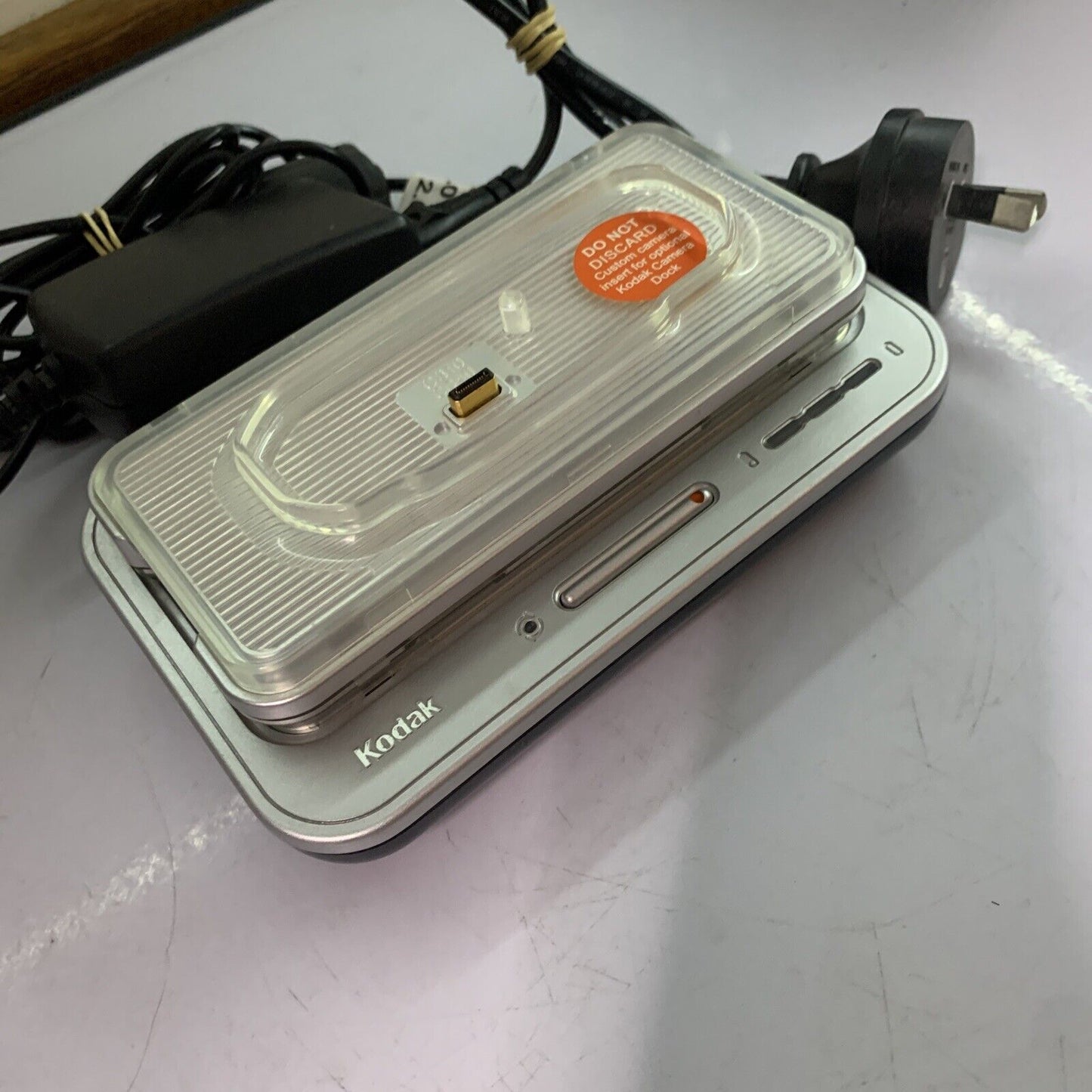 Kodak Easyshare Camera Dock 6000 Charger for CX/DX 6000, LS 600 & LS 700 Series