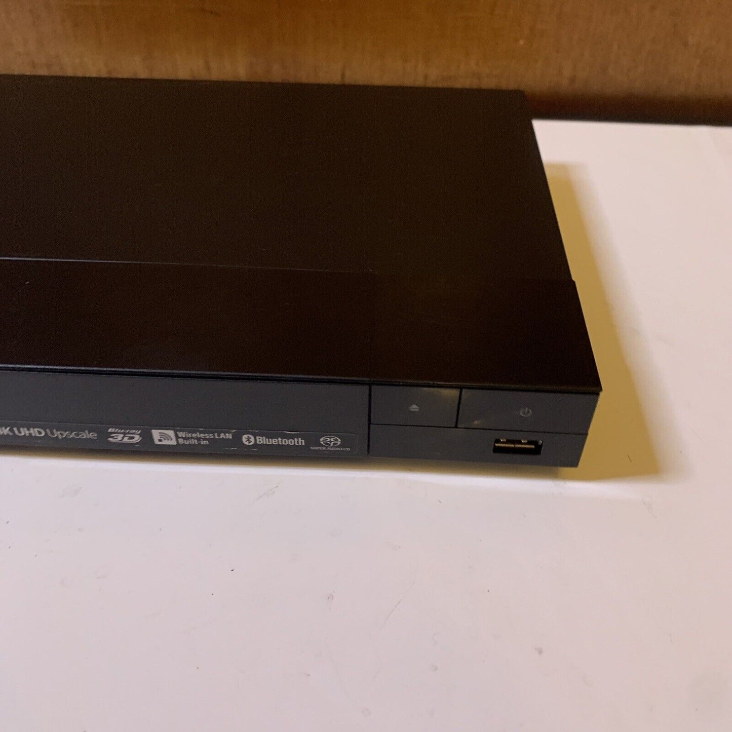 Sony Bluray 3D Player with HDMI Remote 4K Upscale Region B & 4 WiFi BDP-S6700