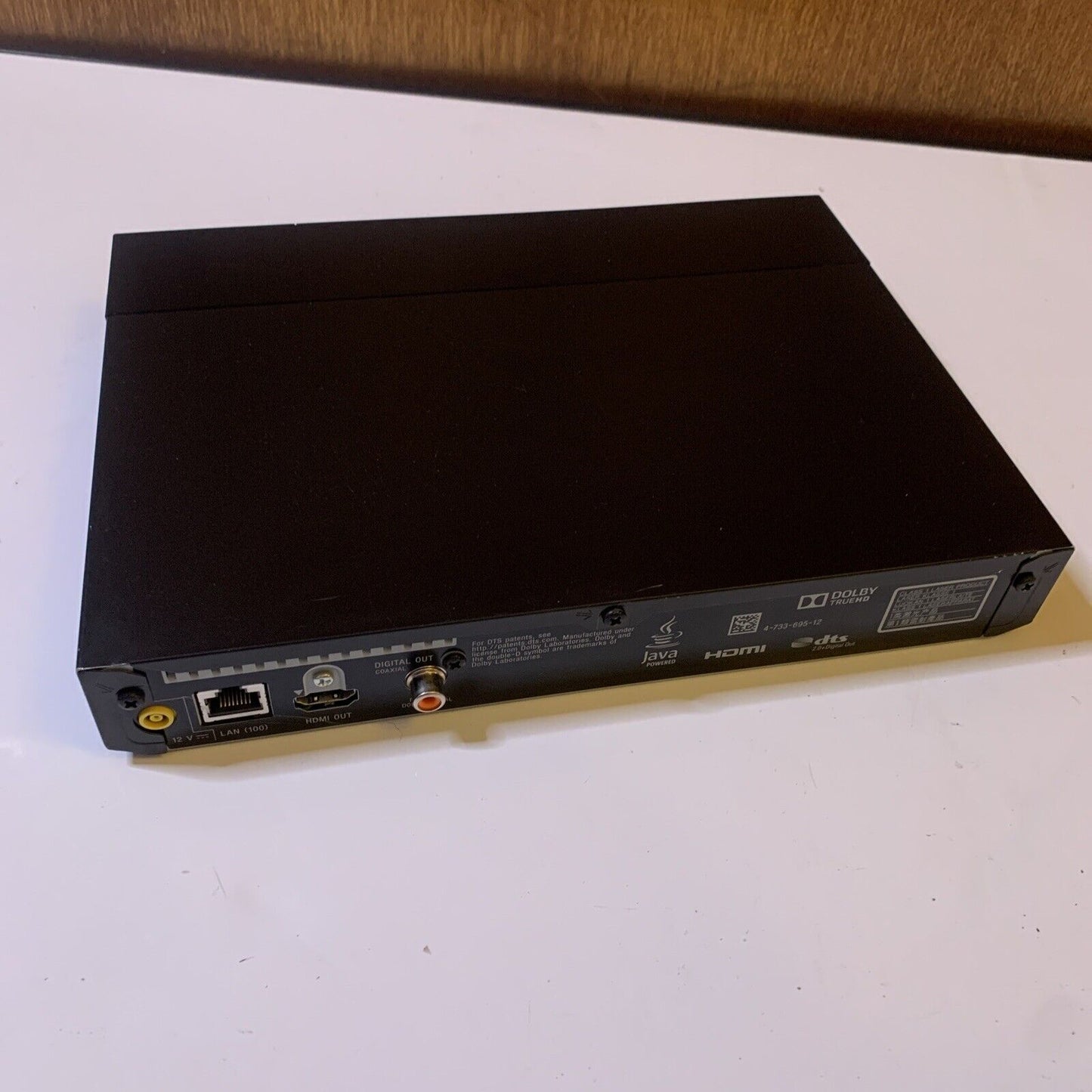 Sony Bluray 3D Player with HDMI Remote 4K Upscale Region B & 4 WiFi BDP-S6700