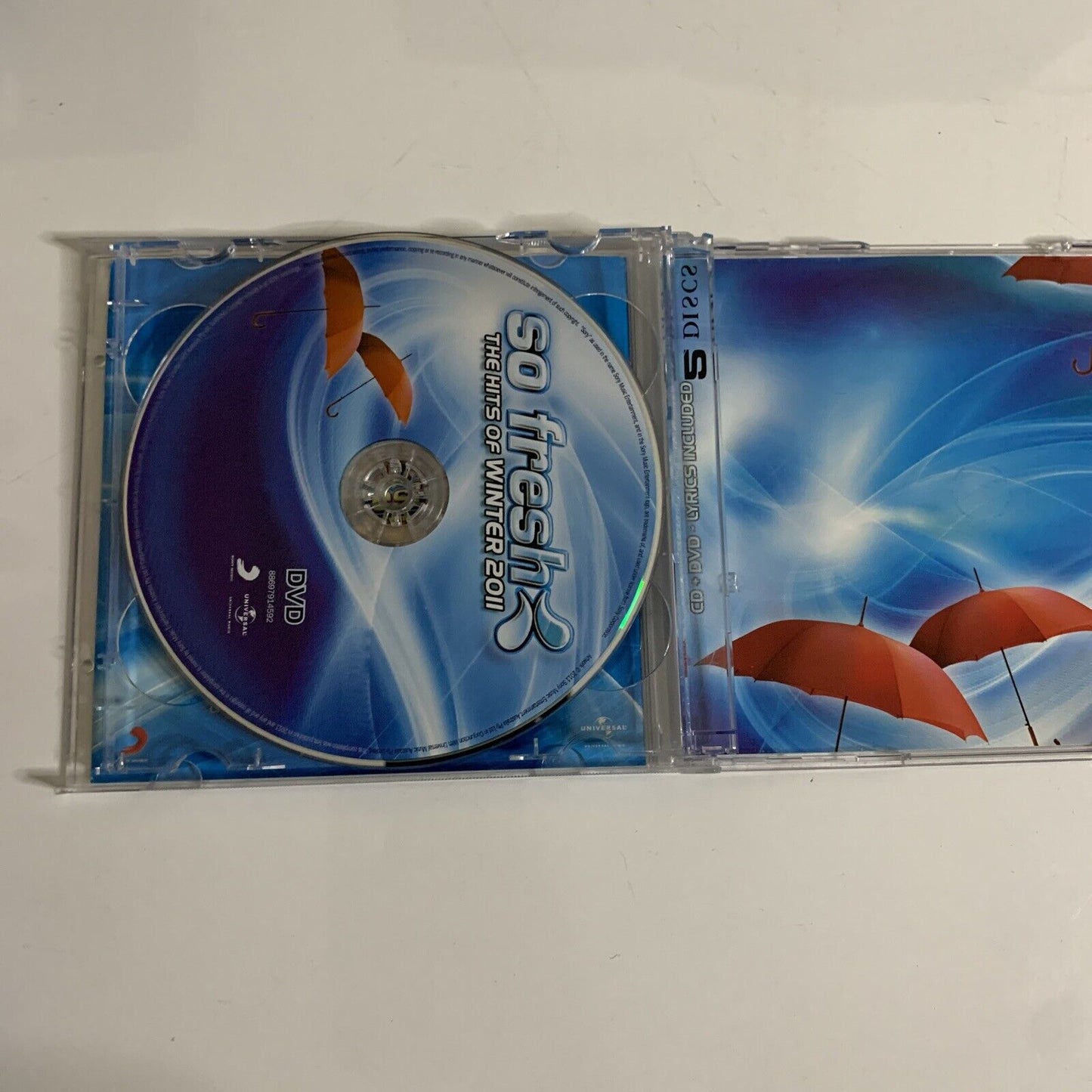 So Fresh: the Hits of Winter 2011 by Various Artists (CD + DVD, 2011)