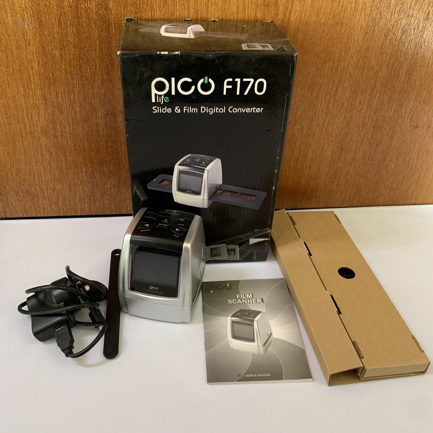 Pico F170 Slide & Film Digital Converter 35mm Scanner