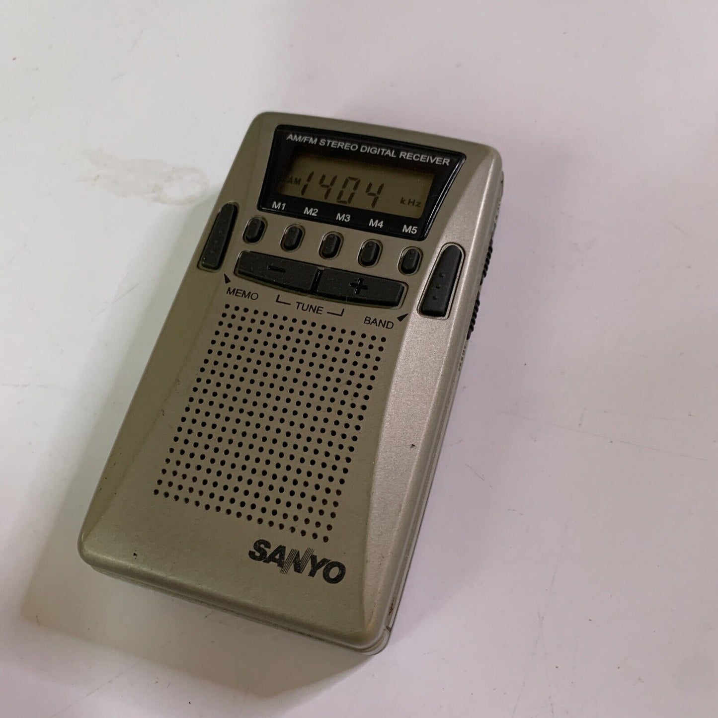 Sanyo Portable Pocket AM FM Digital Radio LCD Display with Speaker RP312