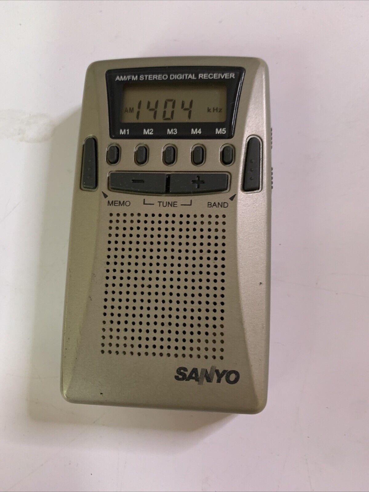 Sanyo Portable Pocket AM FM Digital Radio LCD Display with Speaker RP312