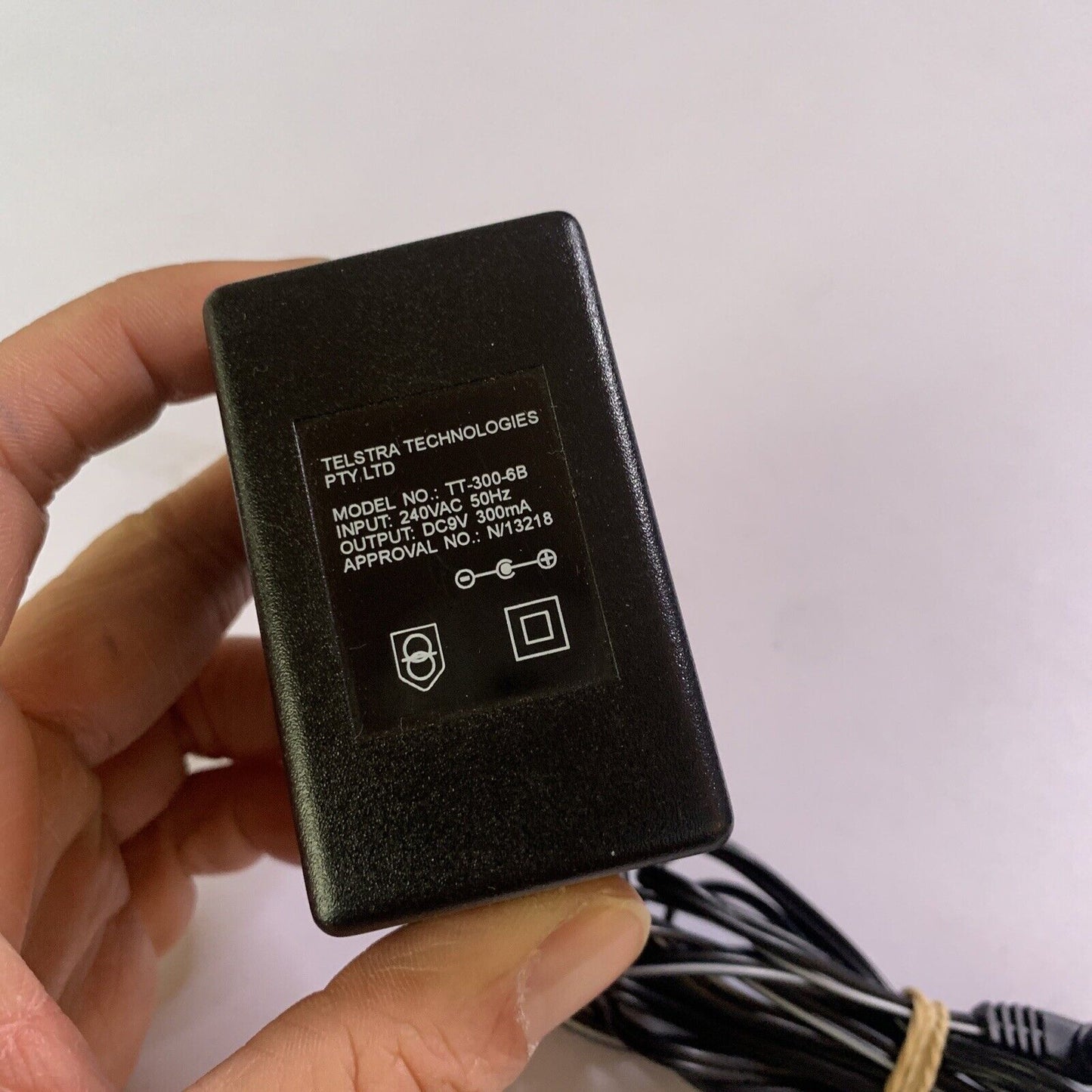 Genuine Telstra Power Supply TT-300-6B AC Adapter 9v 300mA