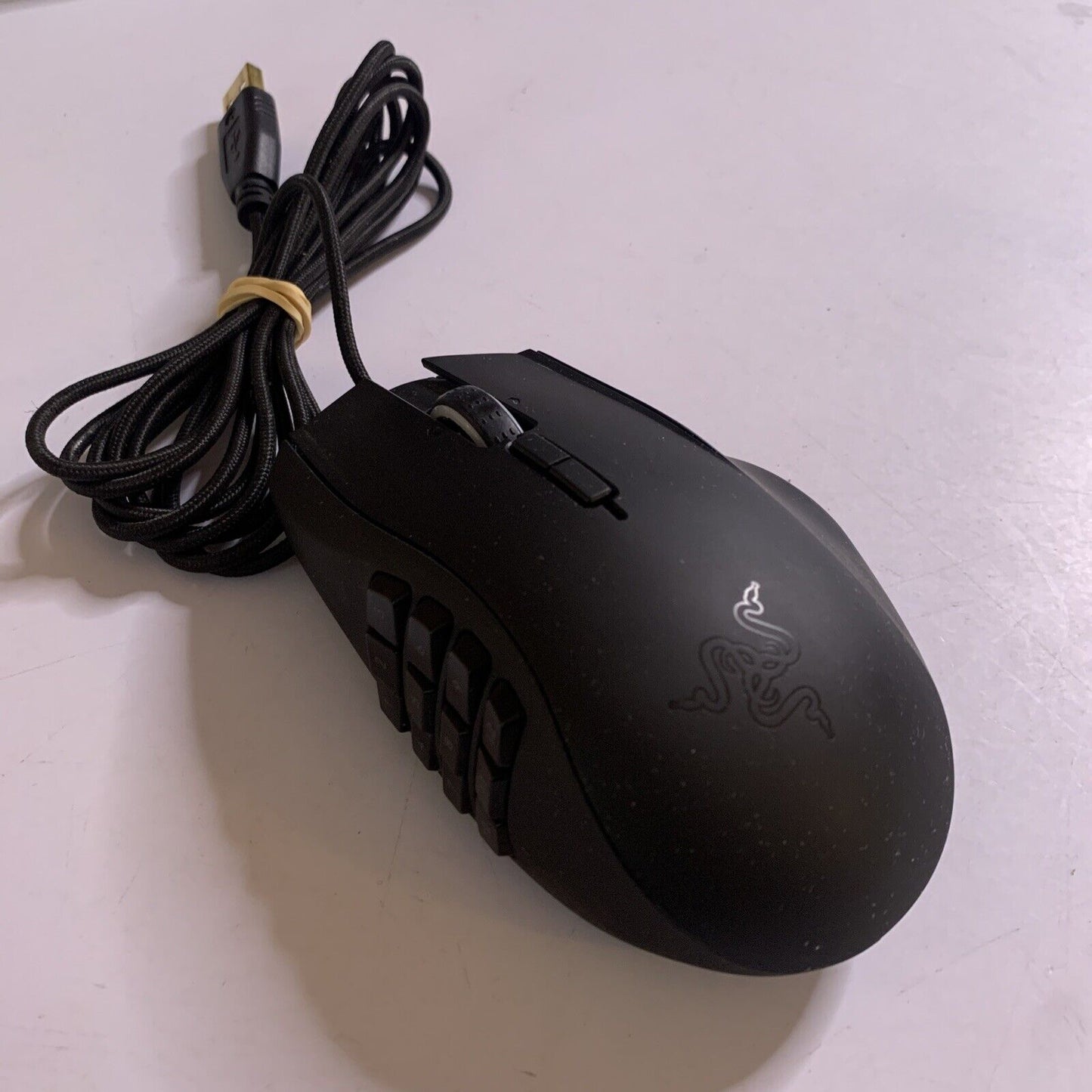 Razer Naga Ergonomic Gaming Mouse 12 Programmable Buttons RZ01-0104