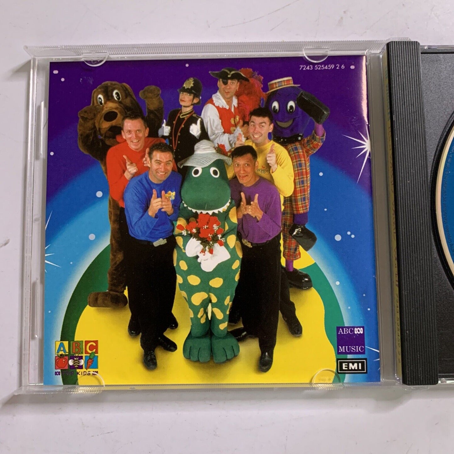 It's a Wiggly Wiggly World by The Wiggles (CD, 2000) Album Childrens Music
