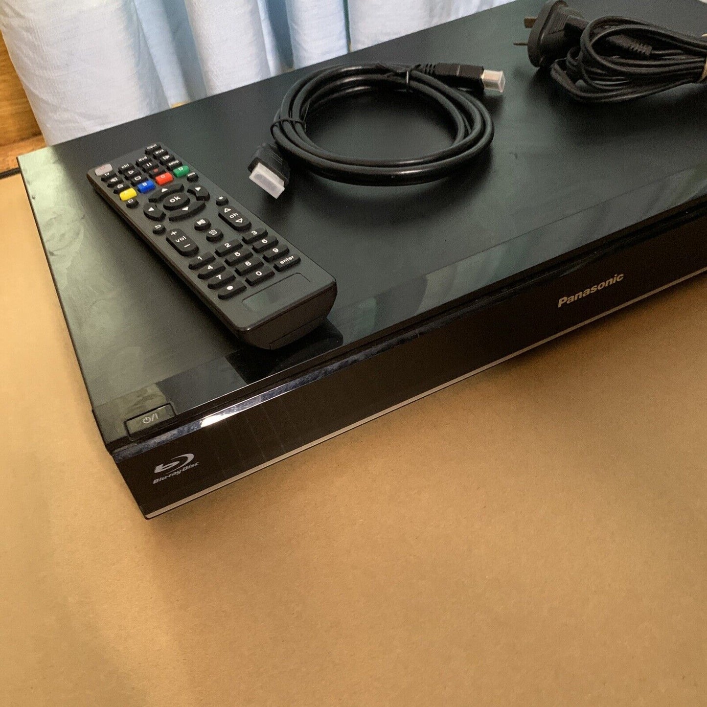 Panasonic DMR-PWT530 Blu-ray DVD Player 500 GB HDD TV Recorder HD Dual Tuner PVR