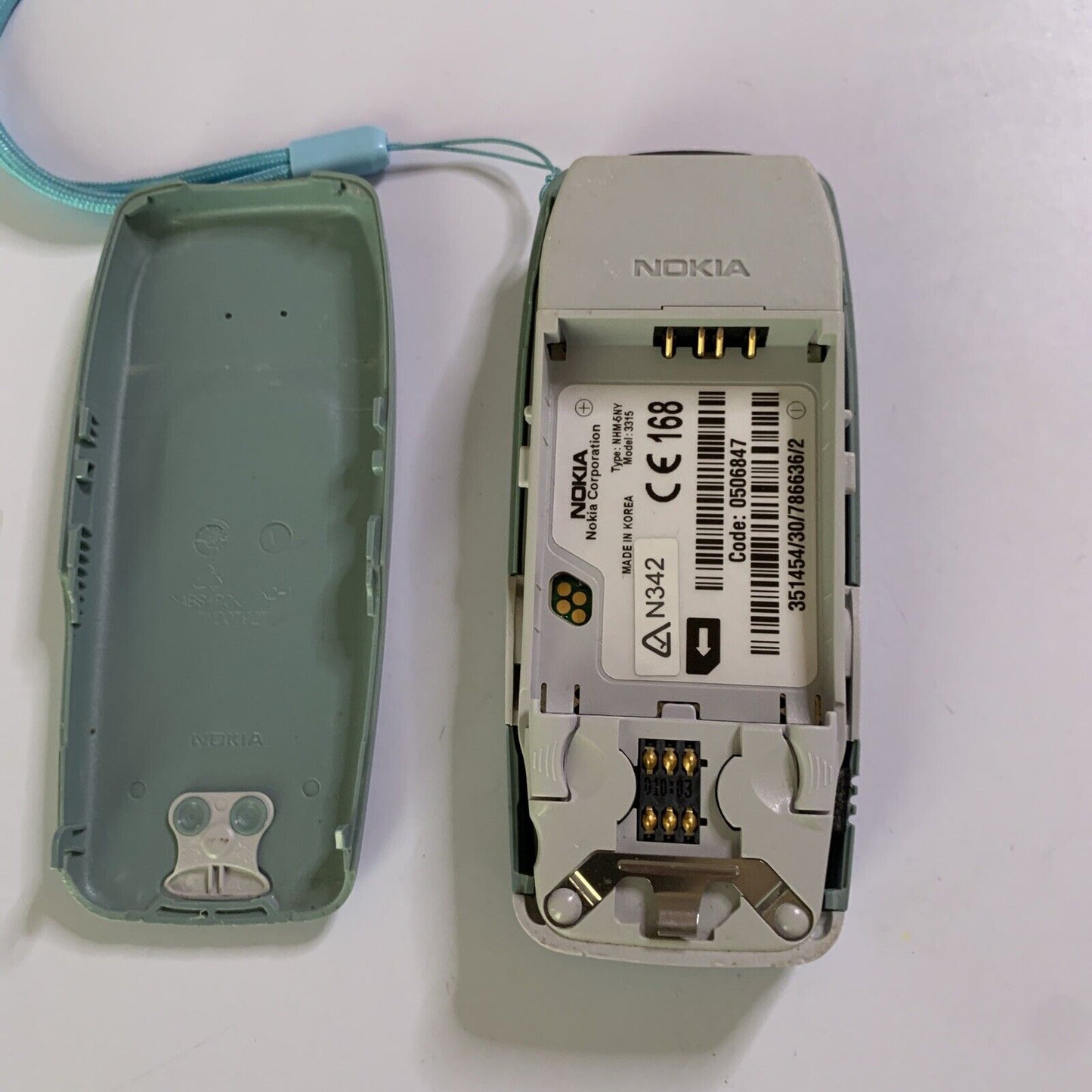Nokia 3315 Mobile Phone *Untested Does Not Include Battery Or Charger