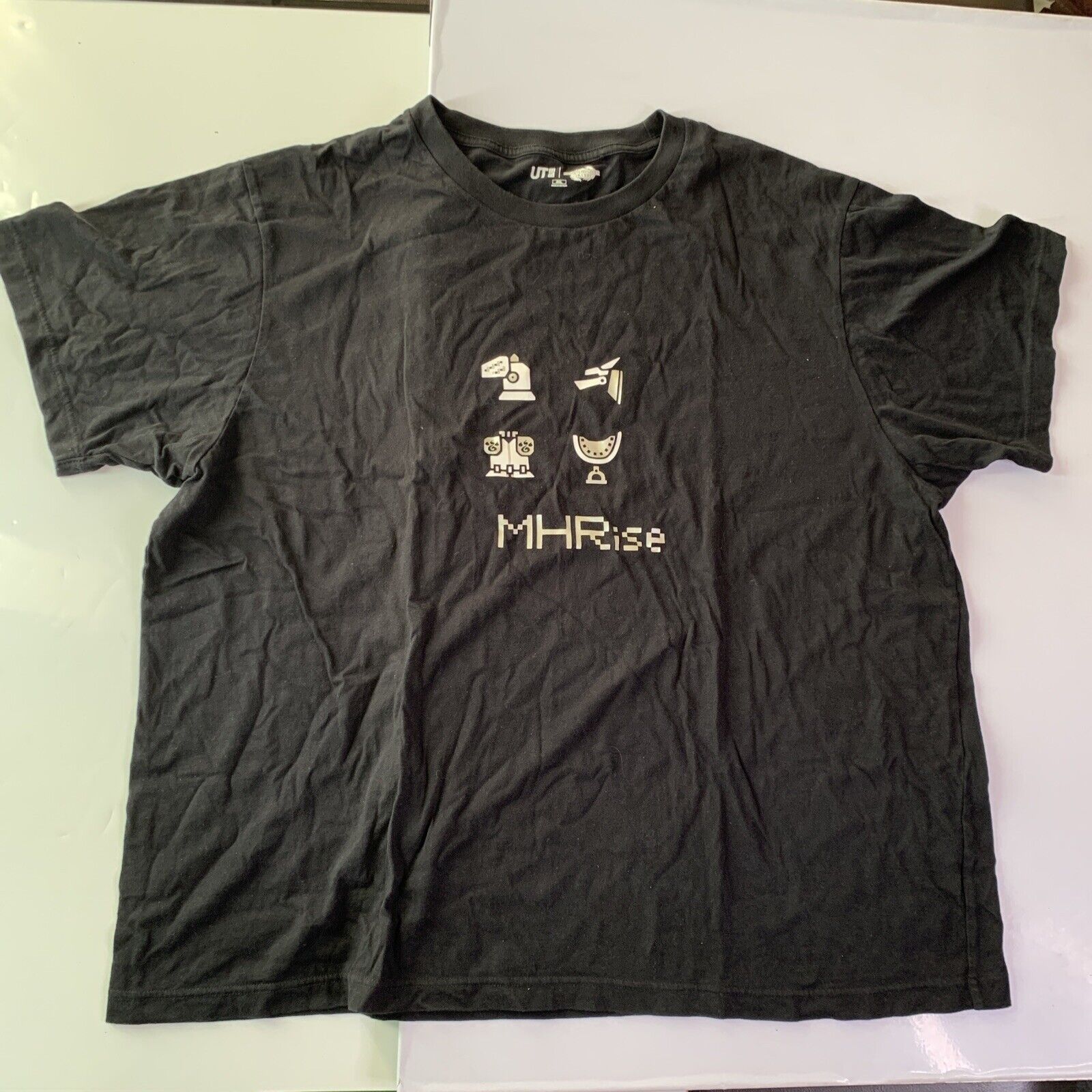 1,000 Limited MHRise Official T-Shirt | ヤマダウェブコム