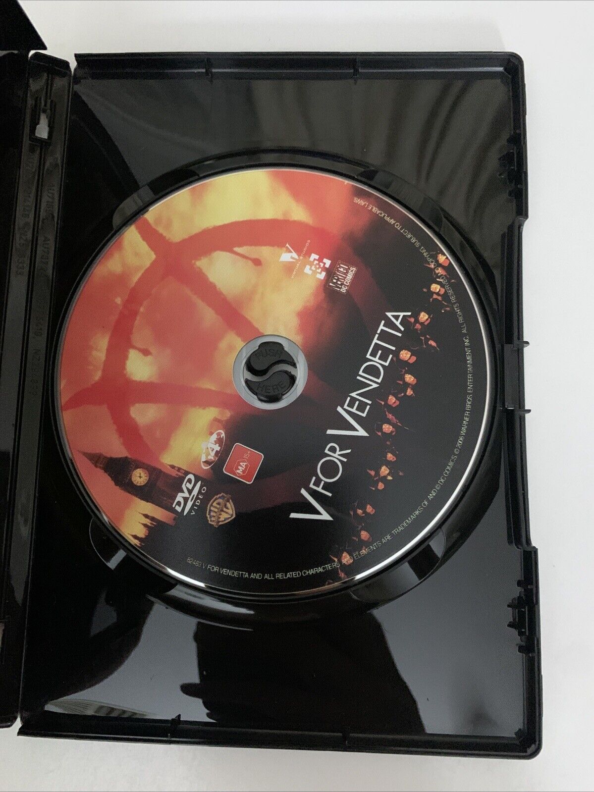 V For Vendetta (DVD, 2005) Hugo Weaving, John Hurt, Natalie Portman Region 4