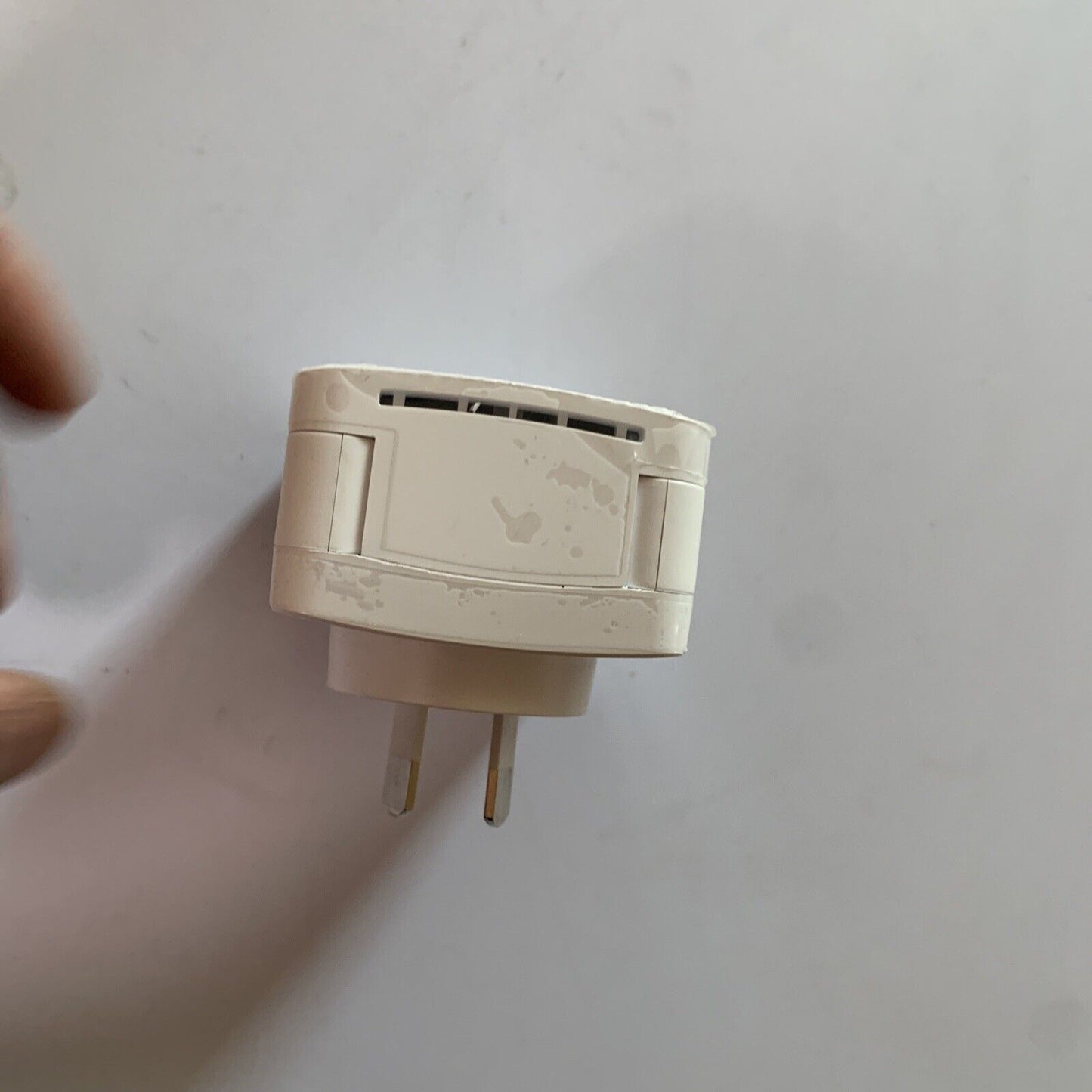 D-Link DAP 1330 N300 Universal Wireless WiFi Range Extender Booster