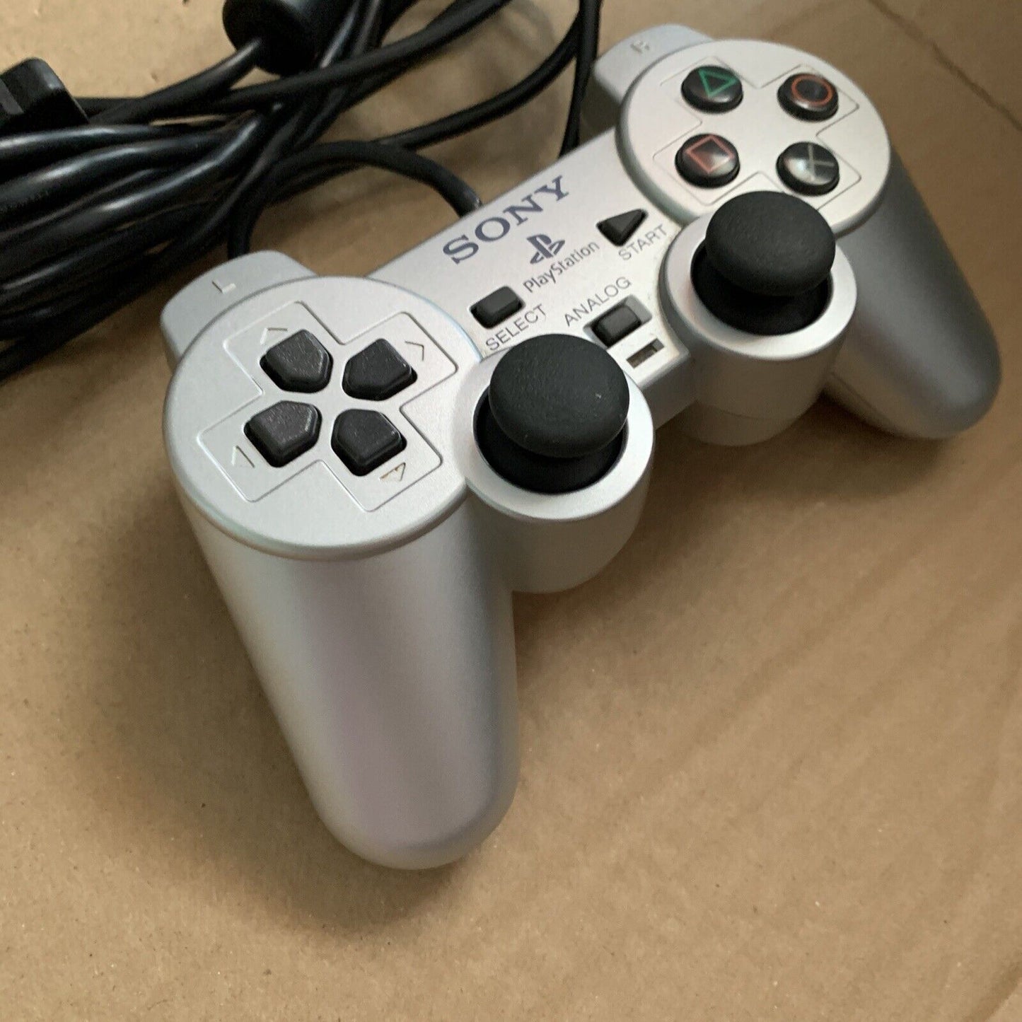 Official Sony PS2 PlayStation 2 Silver DualShock 2 Controller SCPH-10010 Genuine