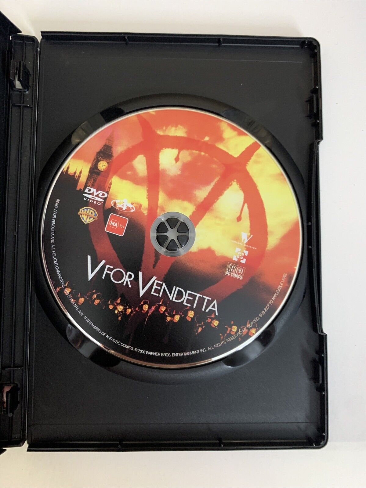 V For Vendetta (DVD, 2005) Hugo Weaving, John Hurt, Natalie Portman Region 4