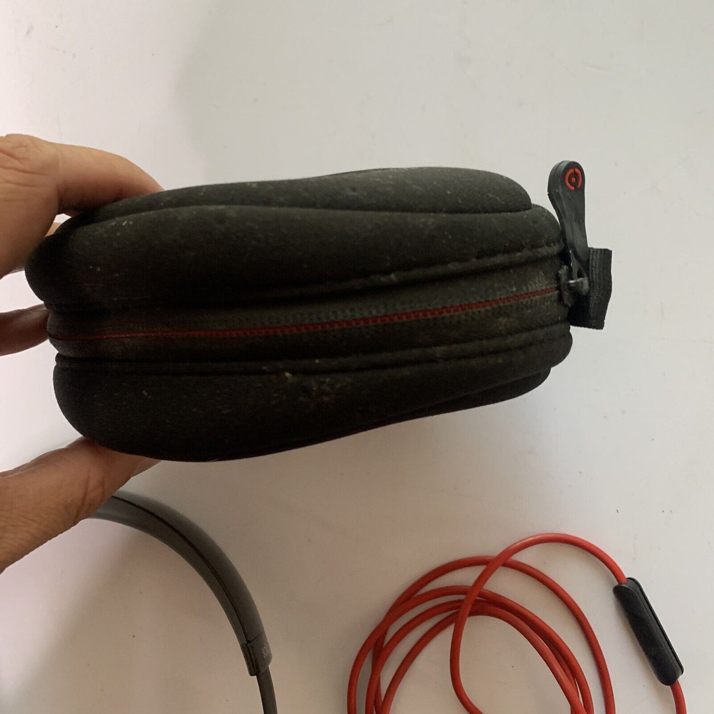 Beats Solo Headphones Wired 3.5mm with Case