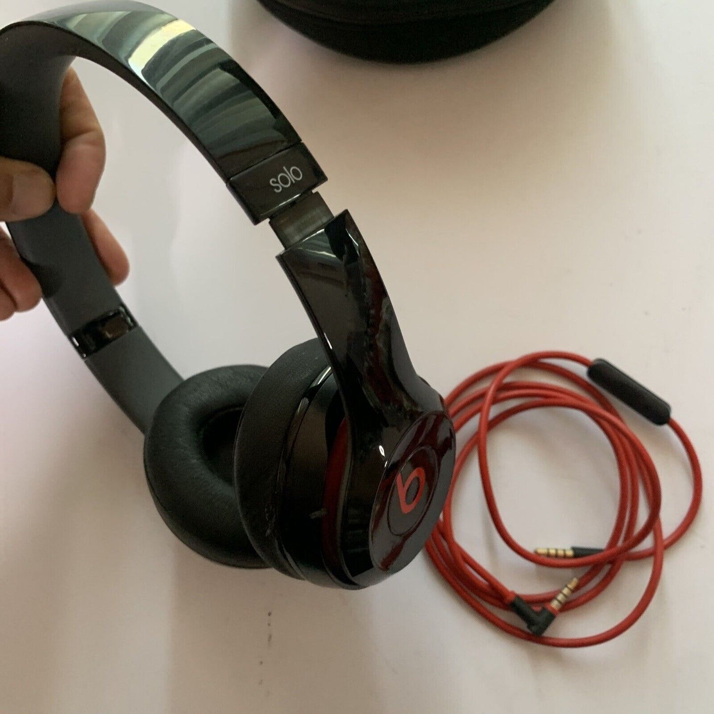 Beats Solo Headphones Wired 3.5mm with Case