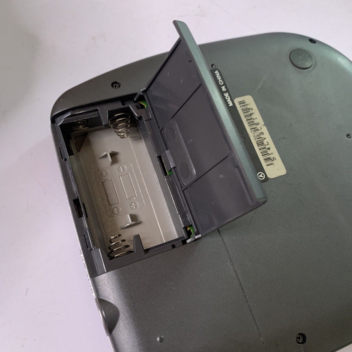 Aiwa Portable CD Player XP-V30 *No Disc Error For Parts Or Repair