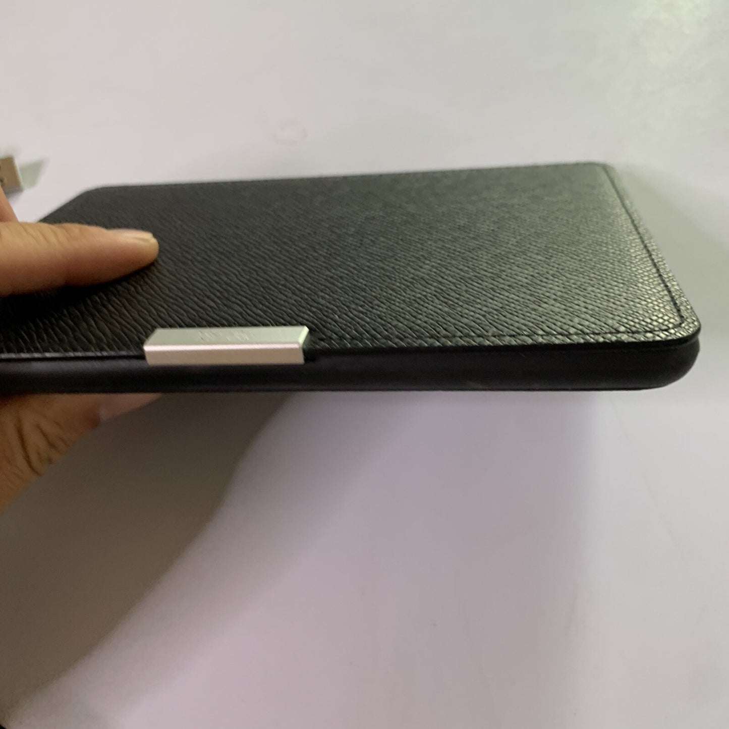 Amazon Kindle Paperwhite 6th Generation 6" 4GB Black with Cover