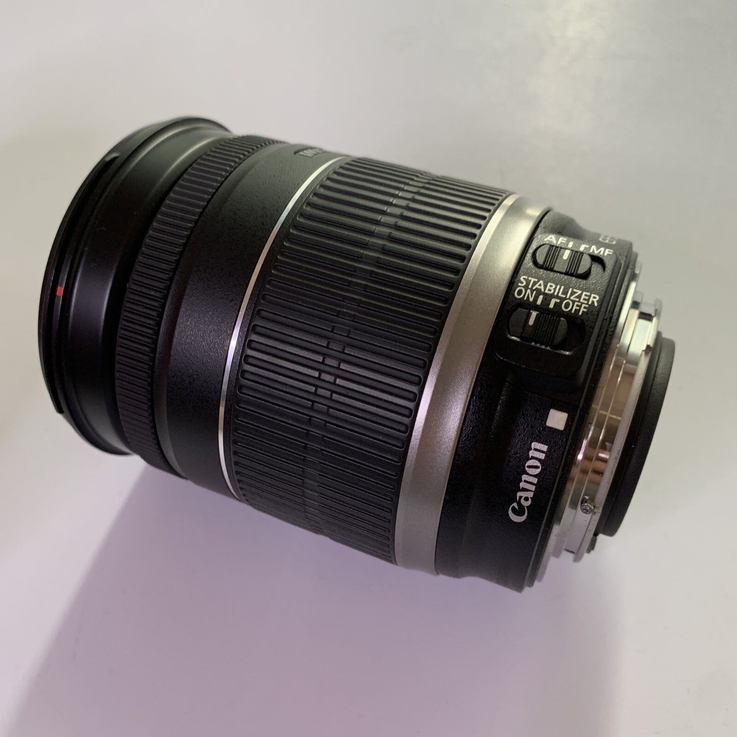 Canon Zoom Lens EF-S 18-200mm 1:3.5-5.6 IS 72mm Image Stabiliser