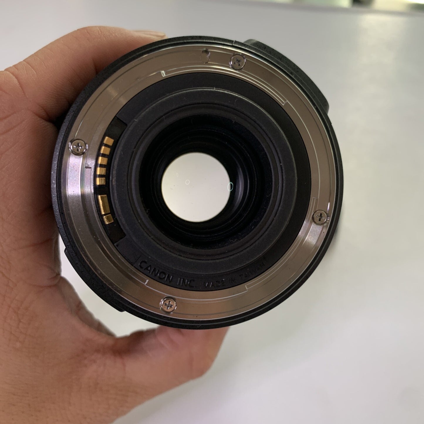 Canon Zoom Lens EF-S 18-200mm 1:3.5-5.6 IS 72mm Image Stabiliser