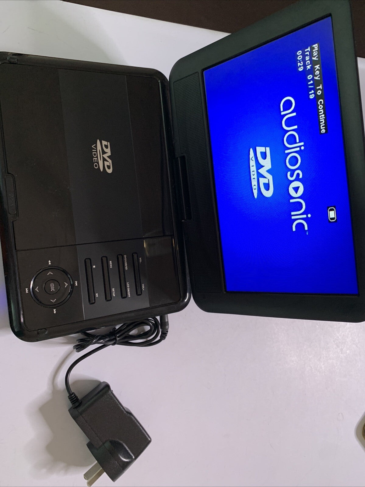 Audiosonic Portable 9" DVD Player with Power Supply Region 4 PD-924
