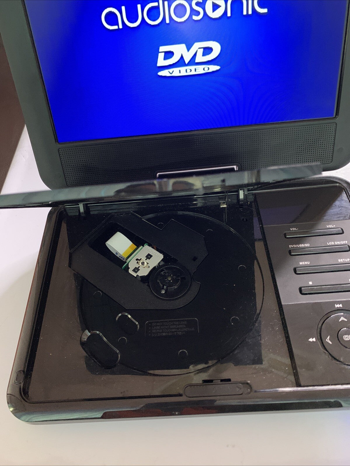 Audiosonic Portable 9" DVD Player with Power Supply Region 4 PD-924