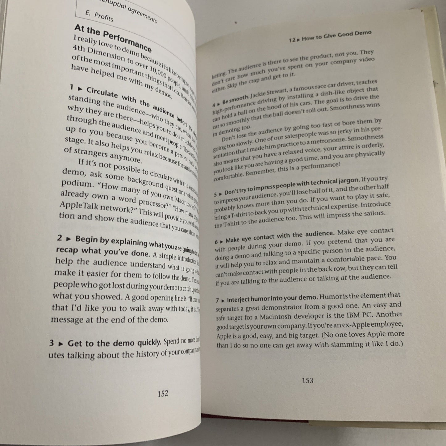 The Macintosh Way: The Art Of Guerilla Management by Guy Kawasaki 1990 HC Apple