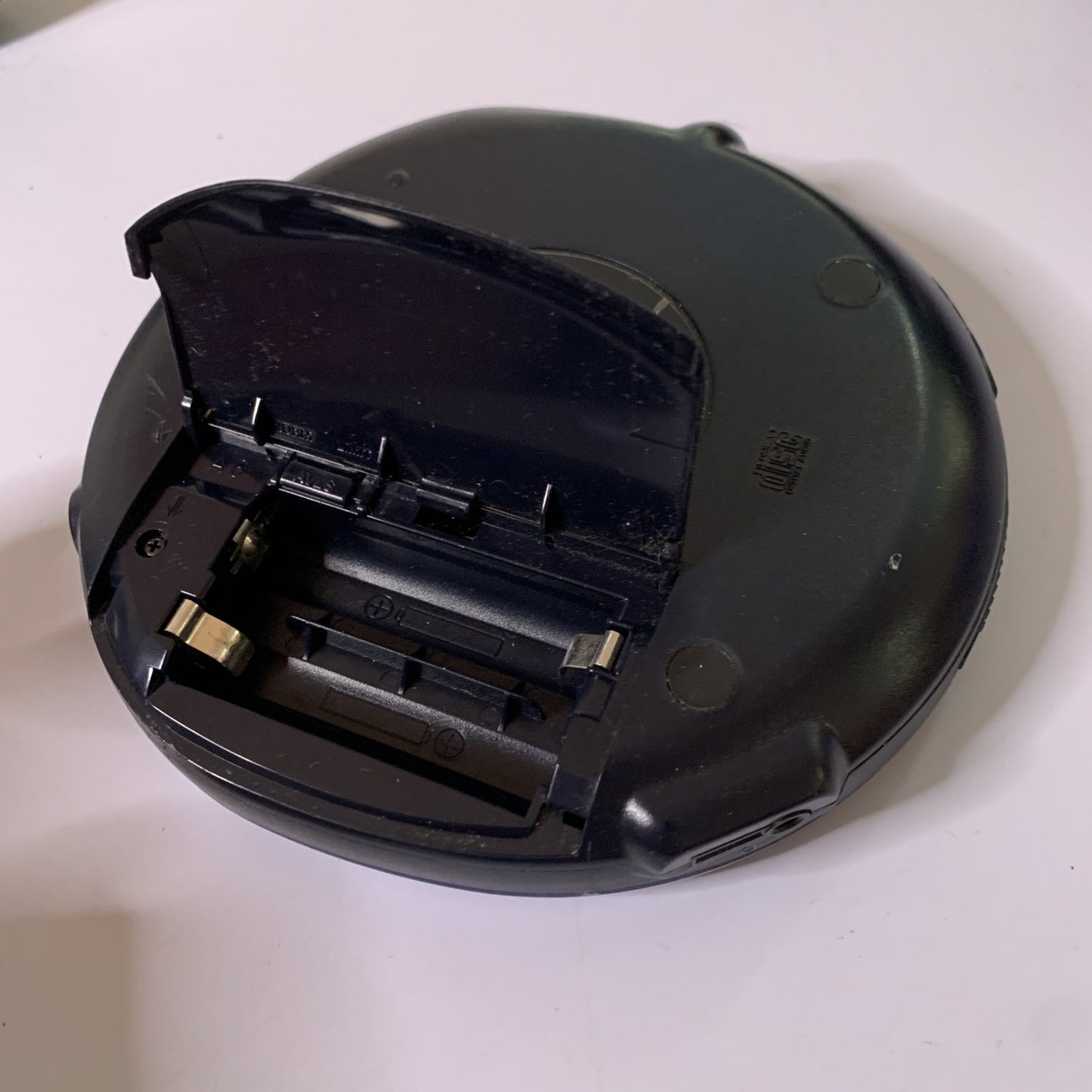 Sony CD Walkman D-EJ625 *For Parts Or Repair