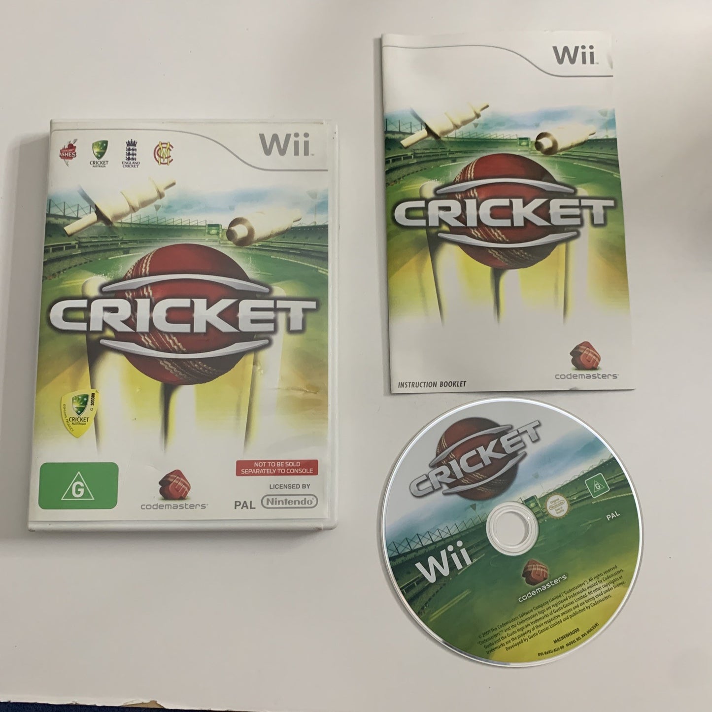 Cricket Nintendo Wii PAL 2008 Game Complete