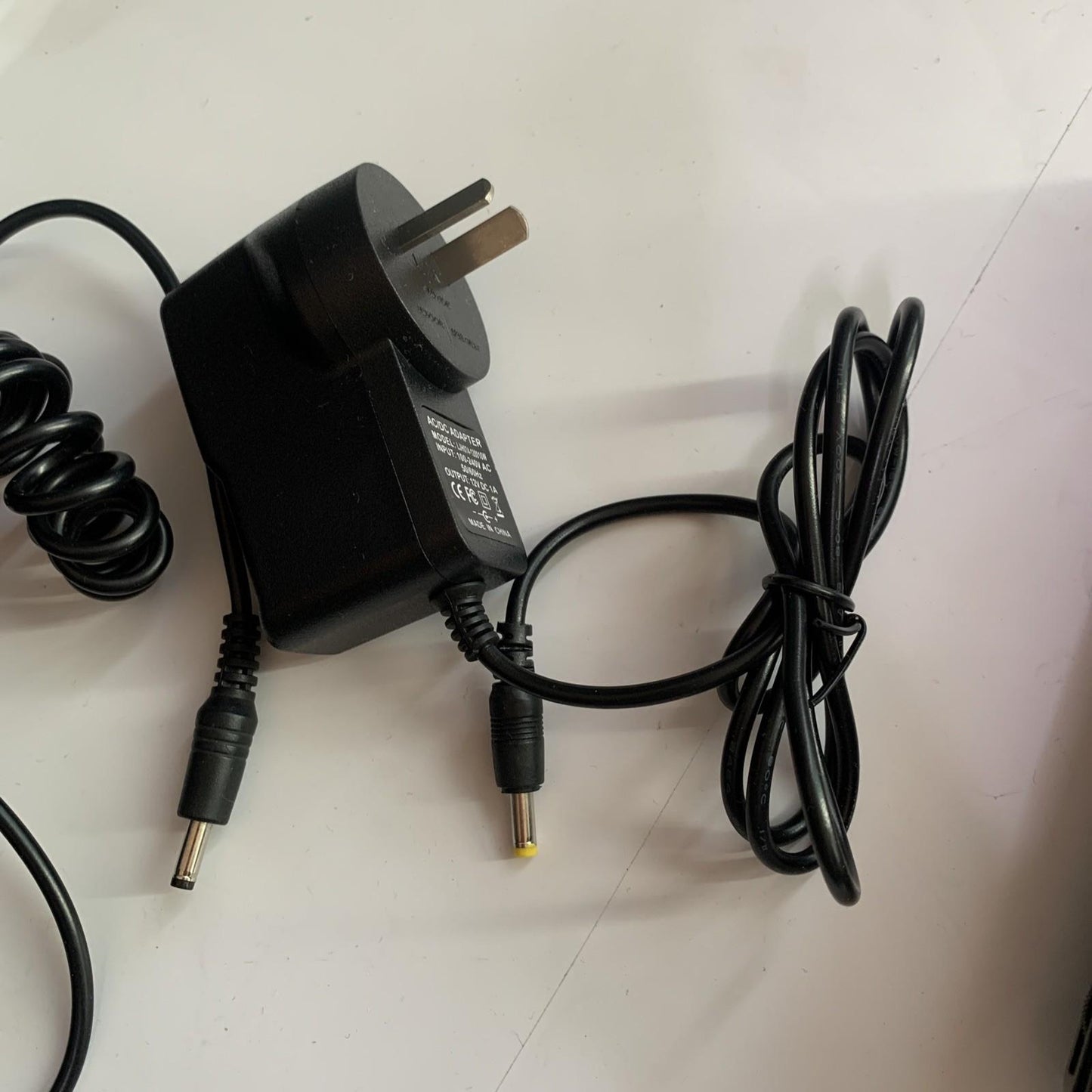 Dick Smith 9" DVD Media Player With Power Supply D6203