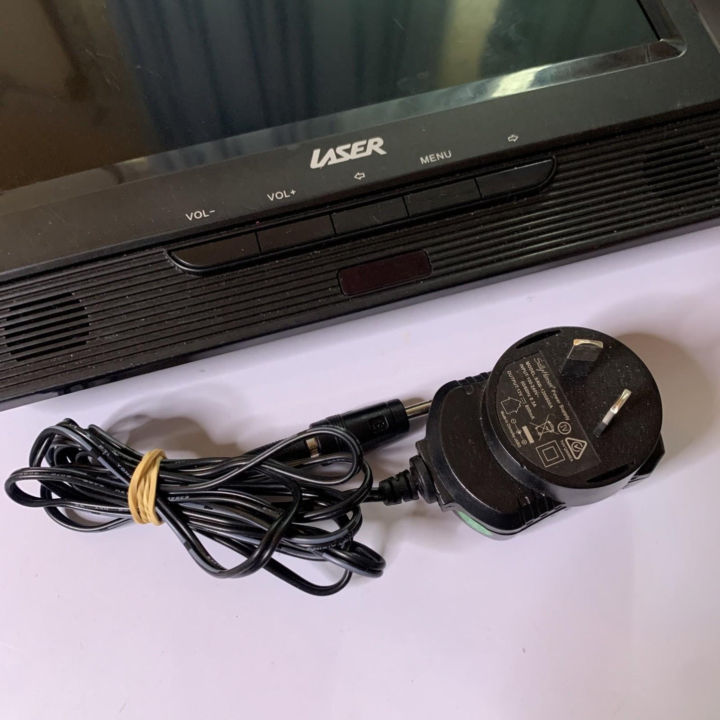 Laser 9" LCD Monitor RCA Composite With Speaker And Power Supply