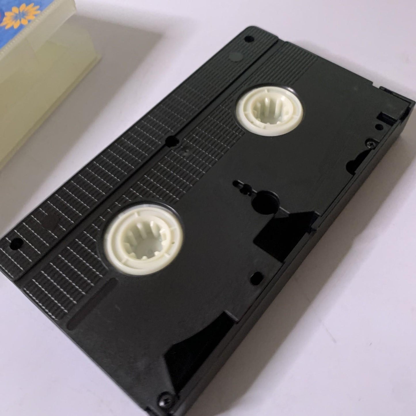 Lizzie McGuire Misadventures In Babysitting (VHS, 2003) PAL Hilary Duff