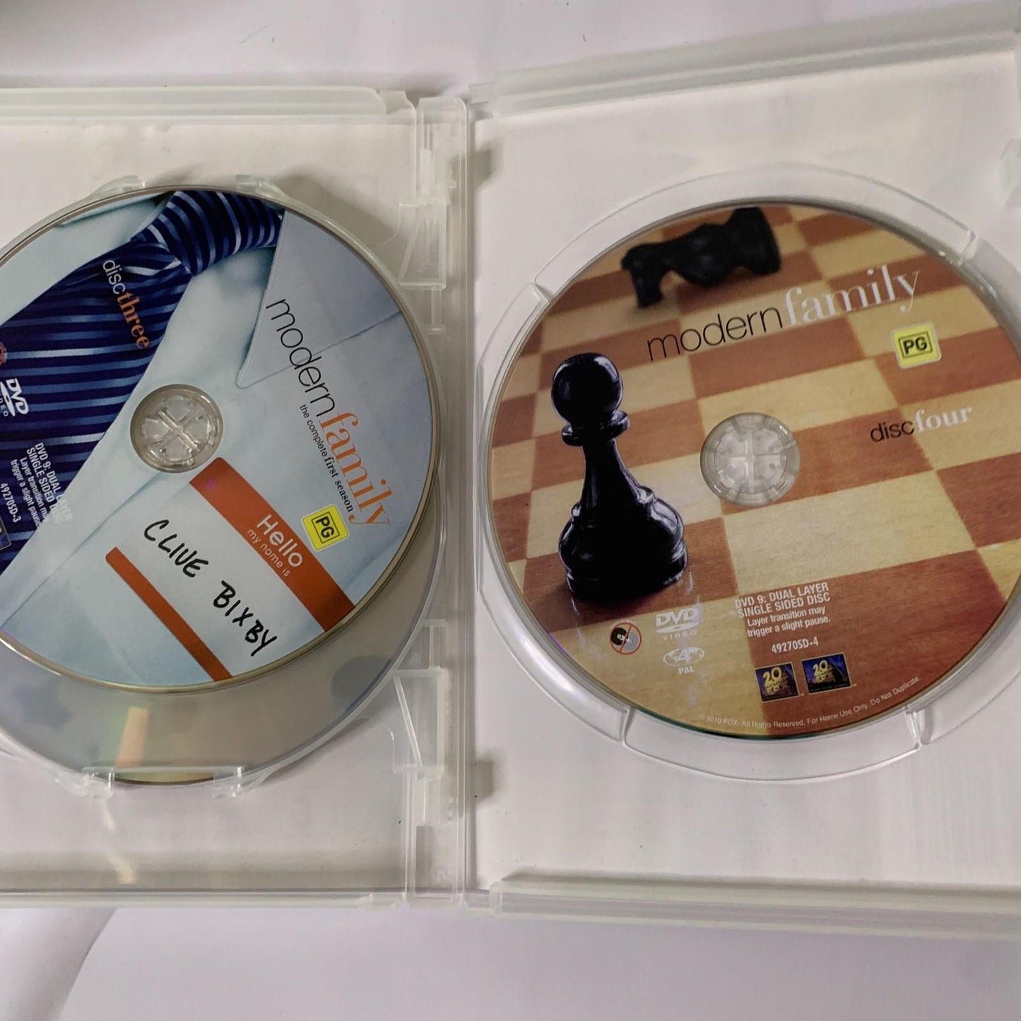 Modern Family : Season 1 (DVD, 2009, 4-Disc) Region 4