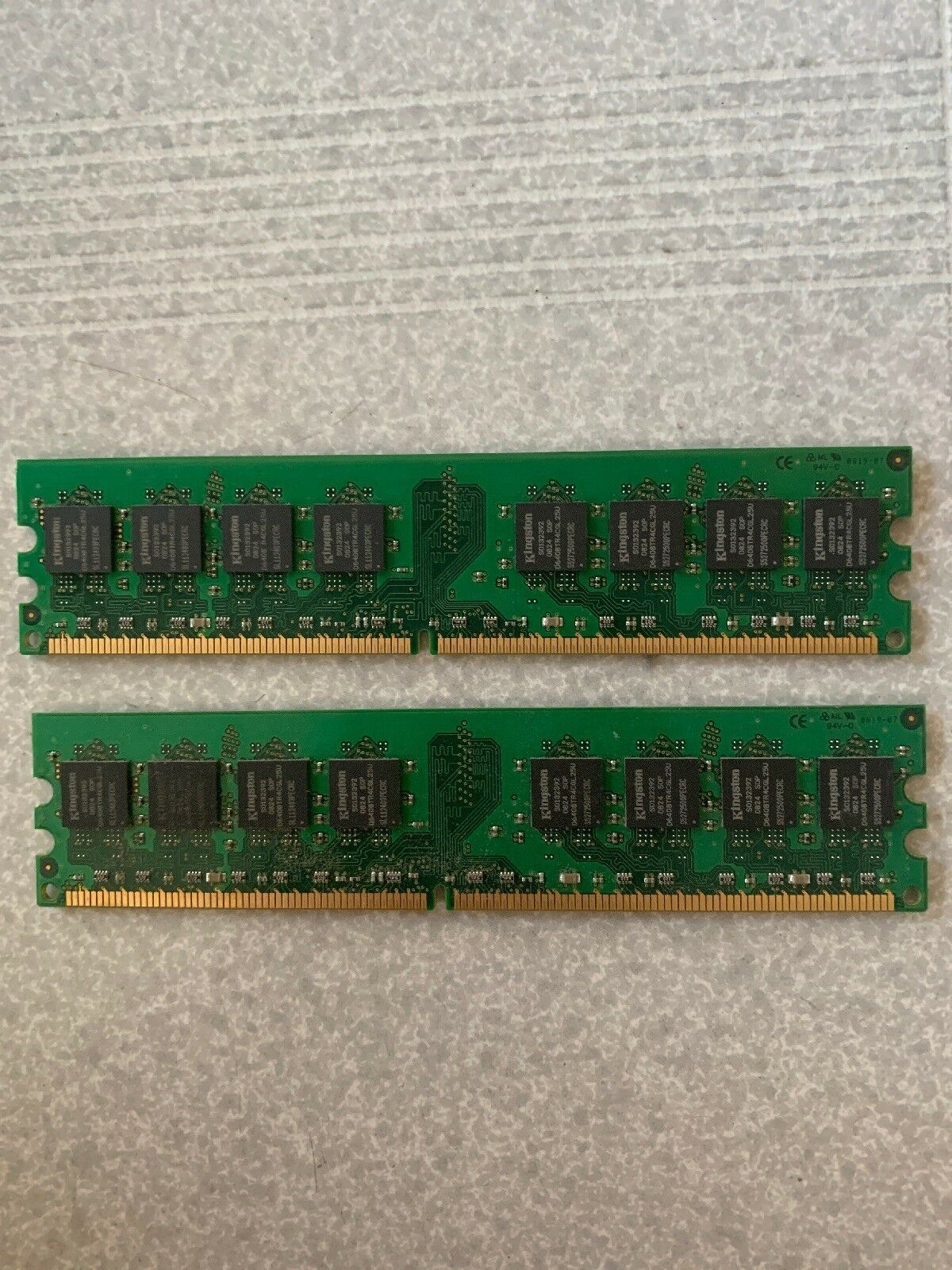 2x 1GB Kingston KVR800D2N5/1G PC2-6400U DDR2 Non-ECC 240-Pin Desktop Memory RAM