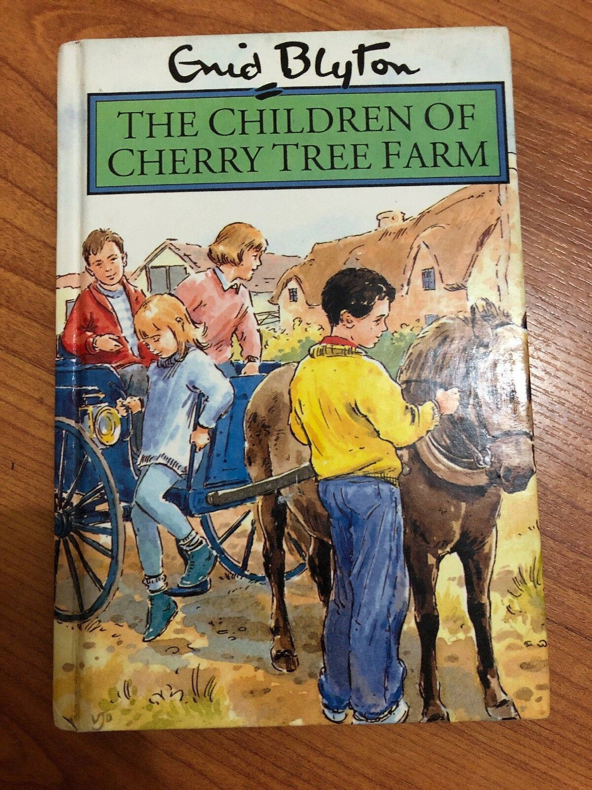 Enid Blyton's the Children of Cherry Tree Farm (Storytime book) by Enid Blyton