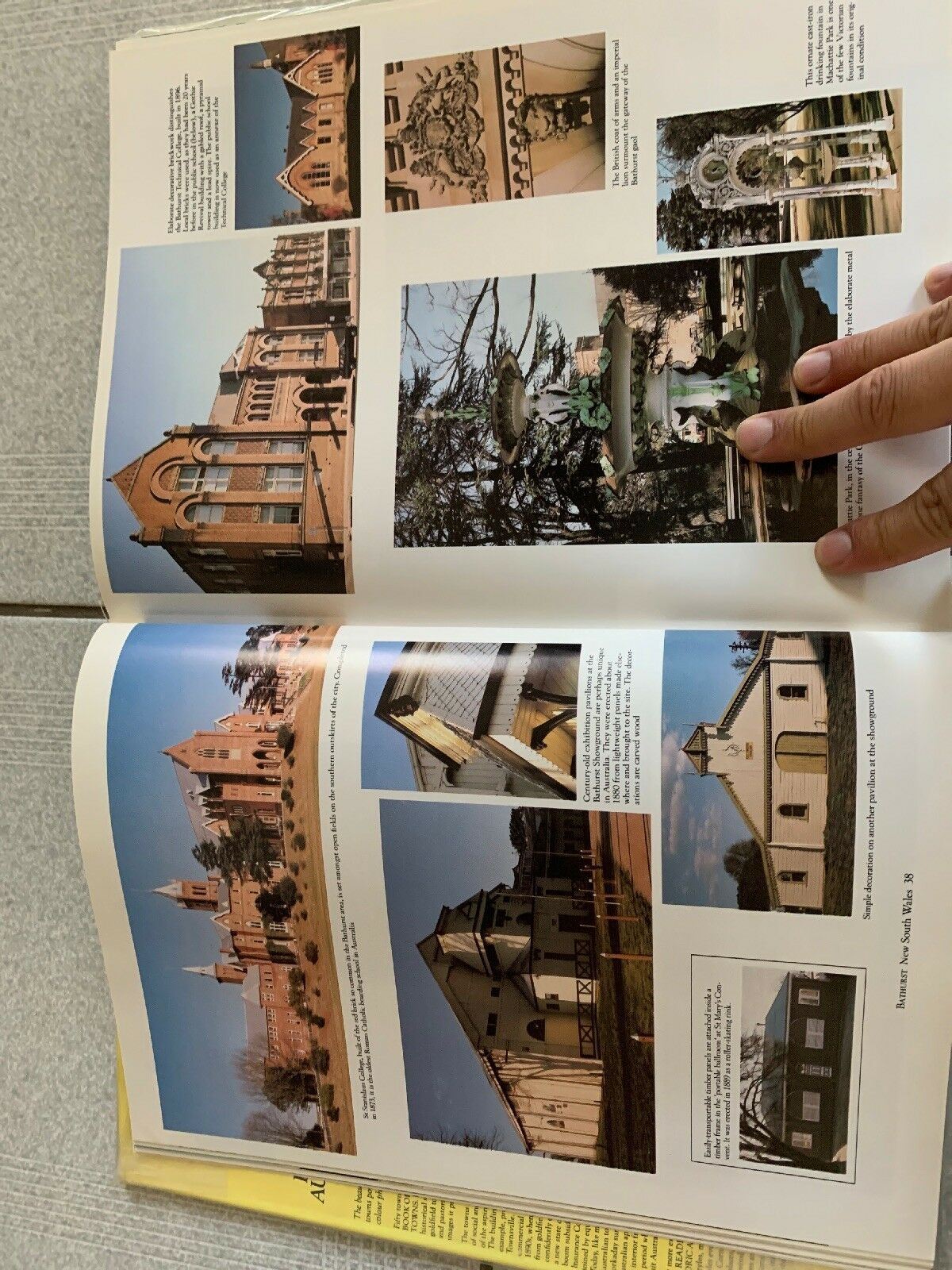 Vintage Reader's Digest Book Of Historic Australian Towns 1982 First Edition
