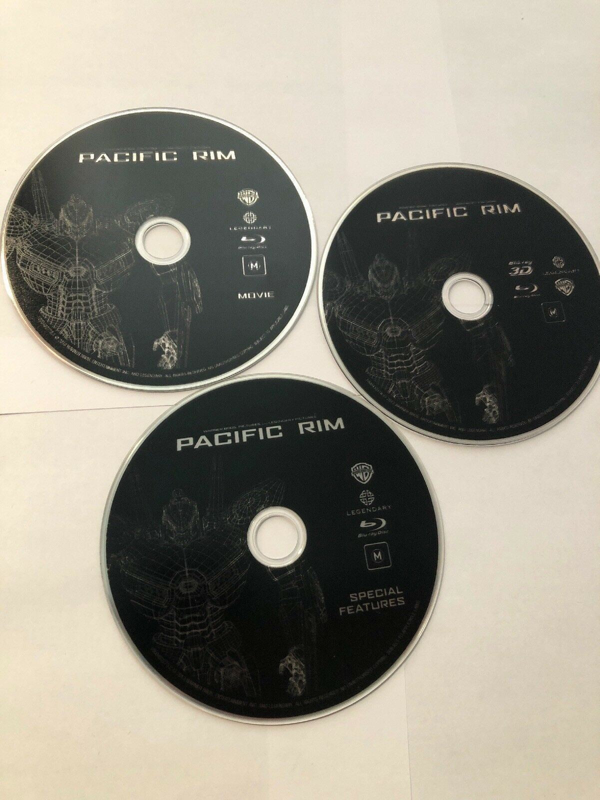 Pacific Rim (Blu-ray, 2013, 3-Disc Set)