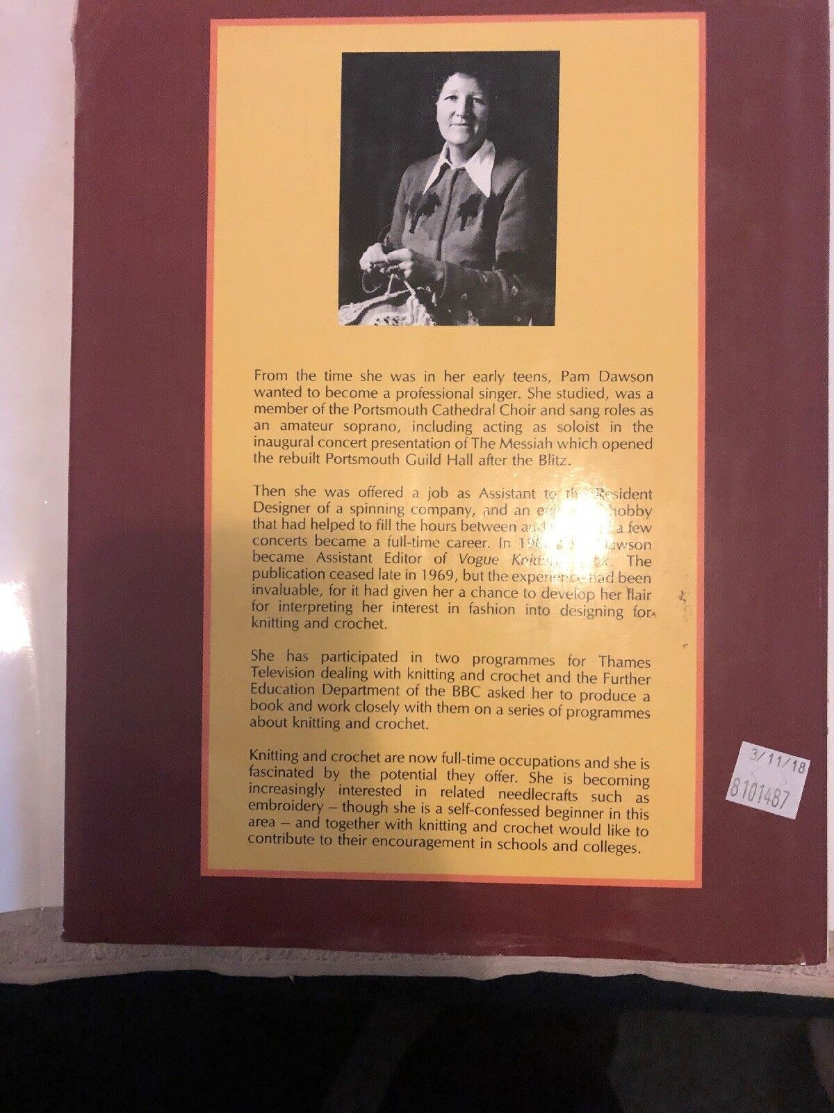 Complete Guide to Knitting (Golden Hands) By Pam Dawson Hard cover Book