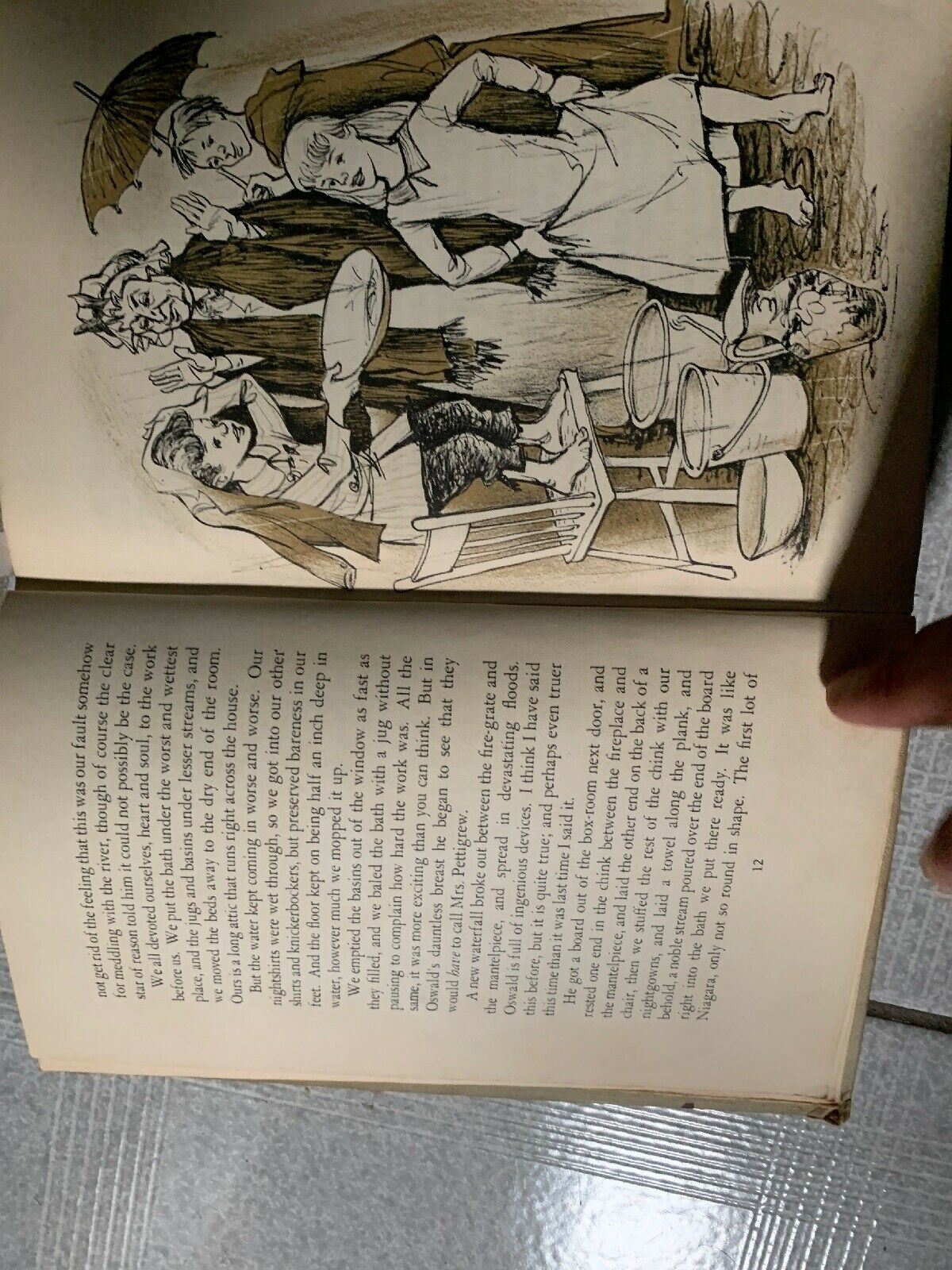 Girdle round the world, Longmans (1952) Vintage Children Book