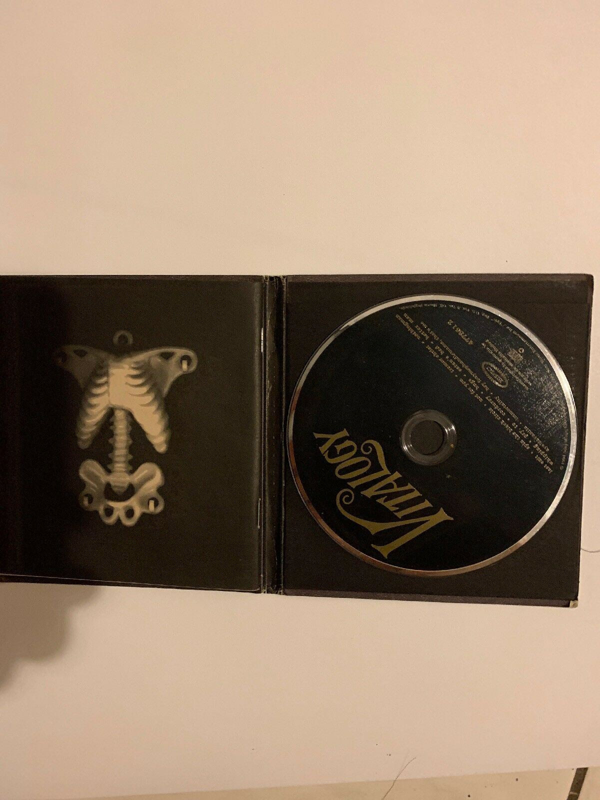 PEARL JAM - VITALOGY - CD With Booklet